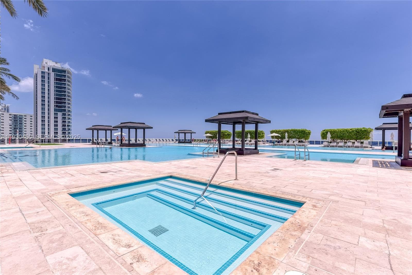 1830 OCEAN DR 3