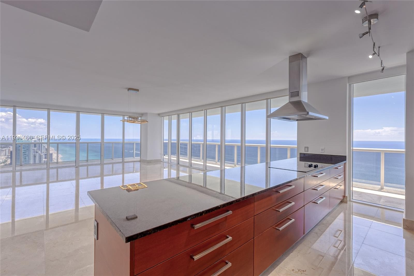 1830 OCEAN DR 4601 photo 11