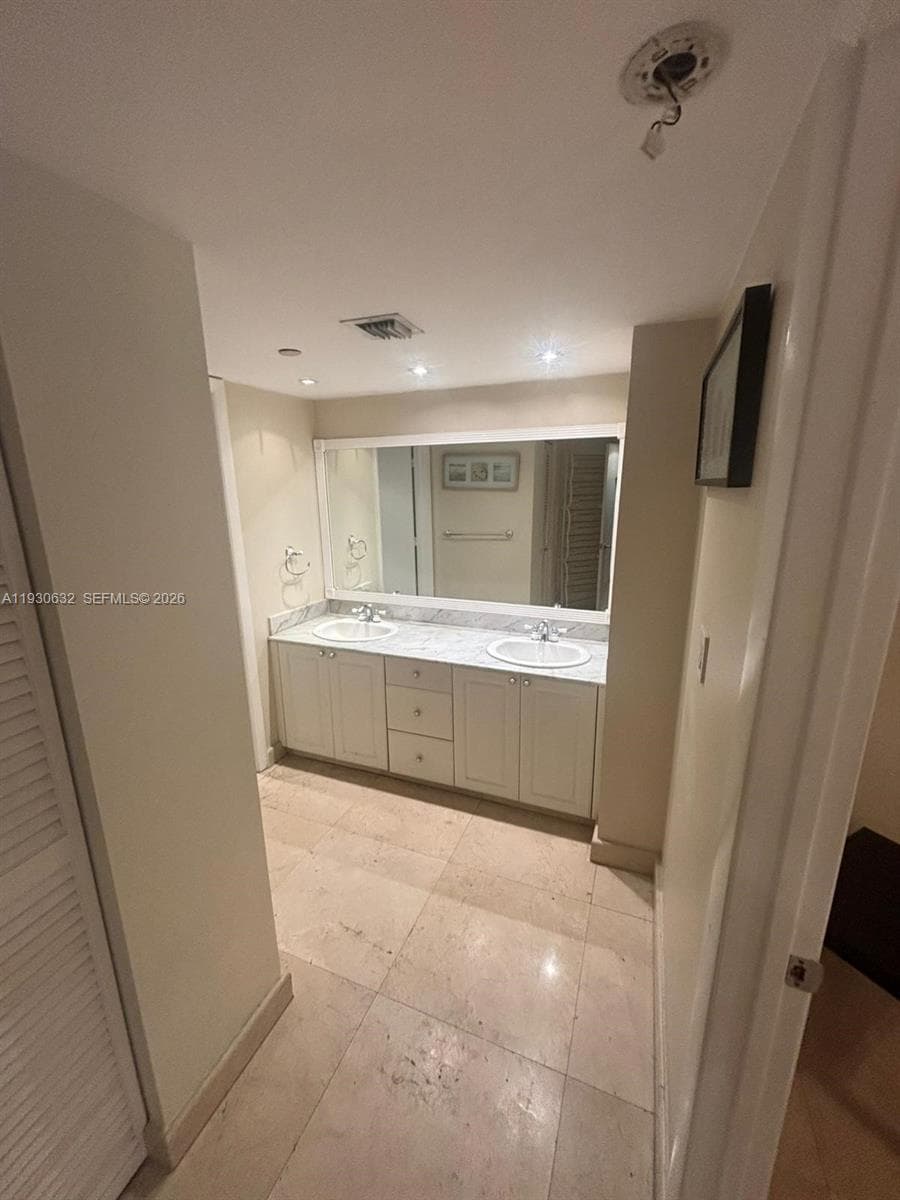 8911 Collins Ave 303 photo 13