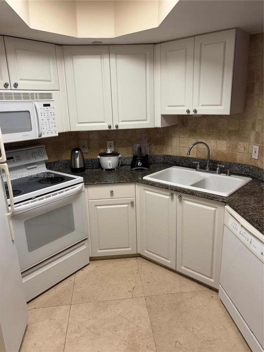 8911 Collins Ave 303 photo 9