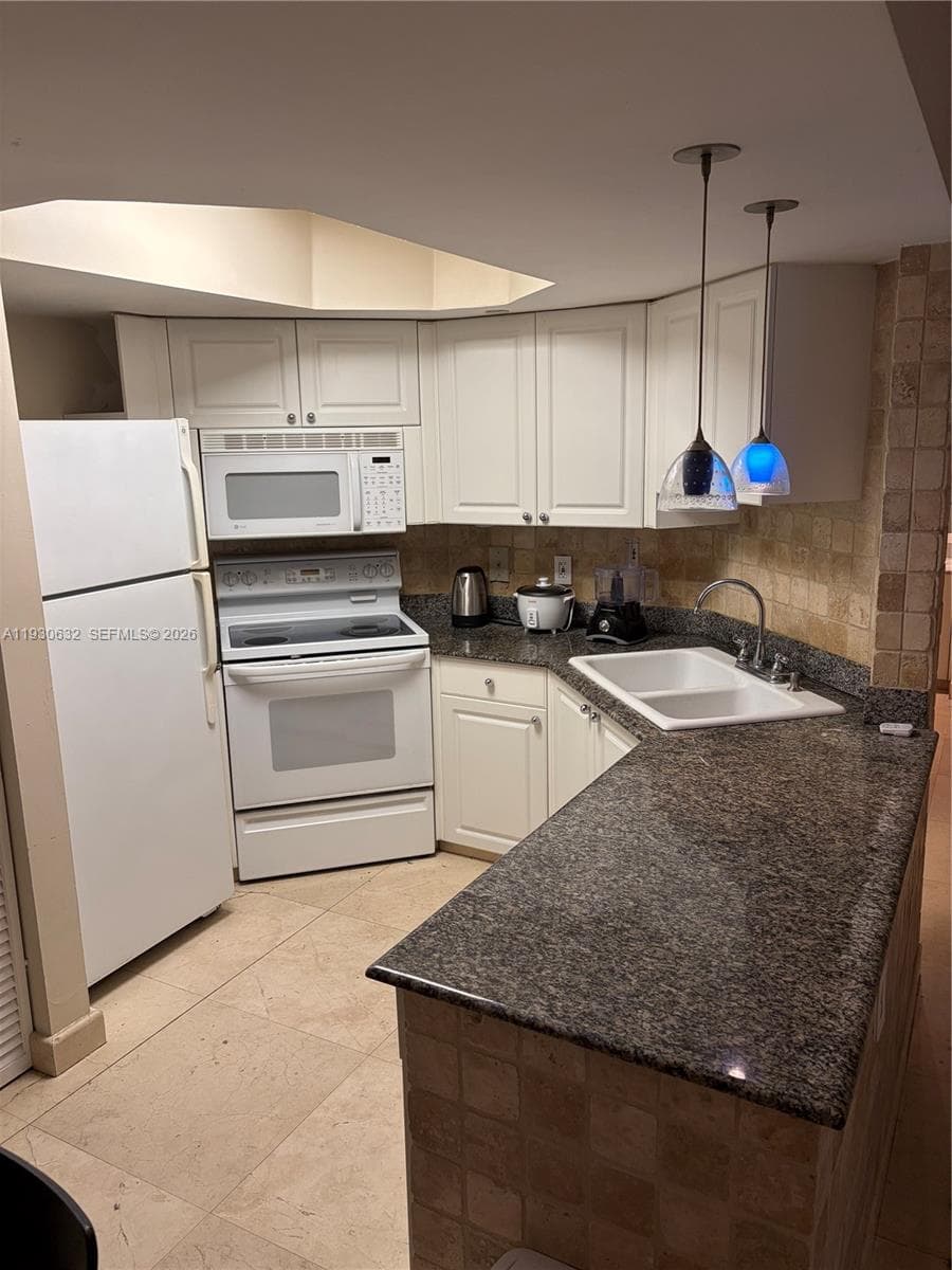 8911 Collins Ave 303 photo 8