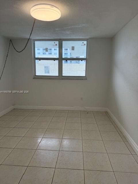 465 Ocean Dr 507 photo 9