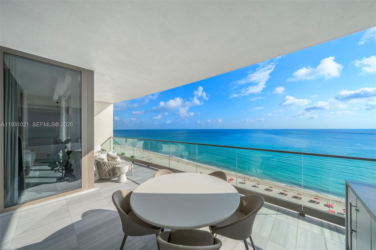 17901 Collins Ave 4