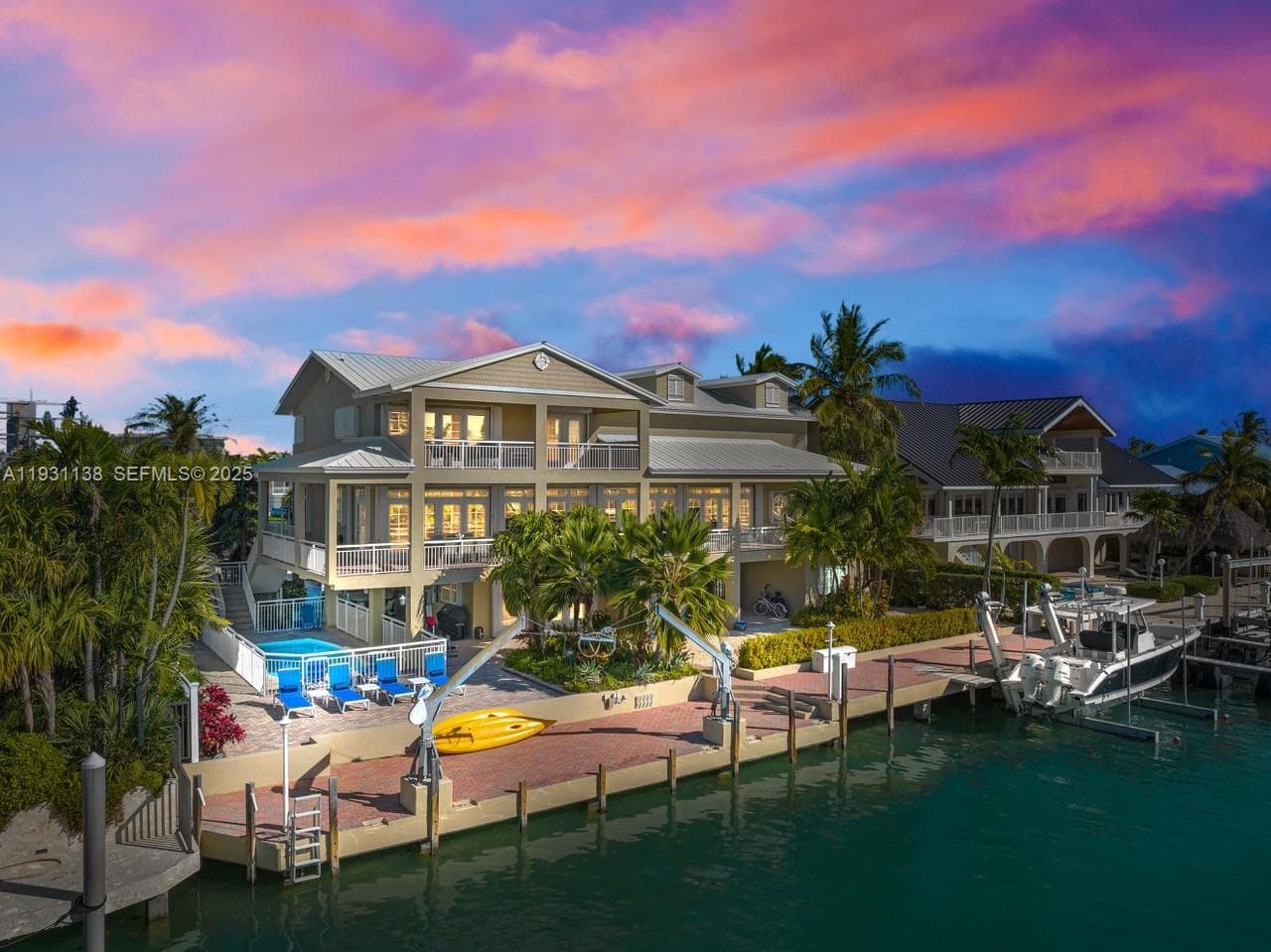 153 Stromboli Dr 2