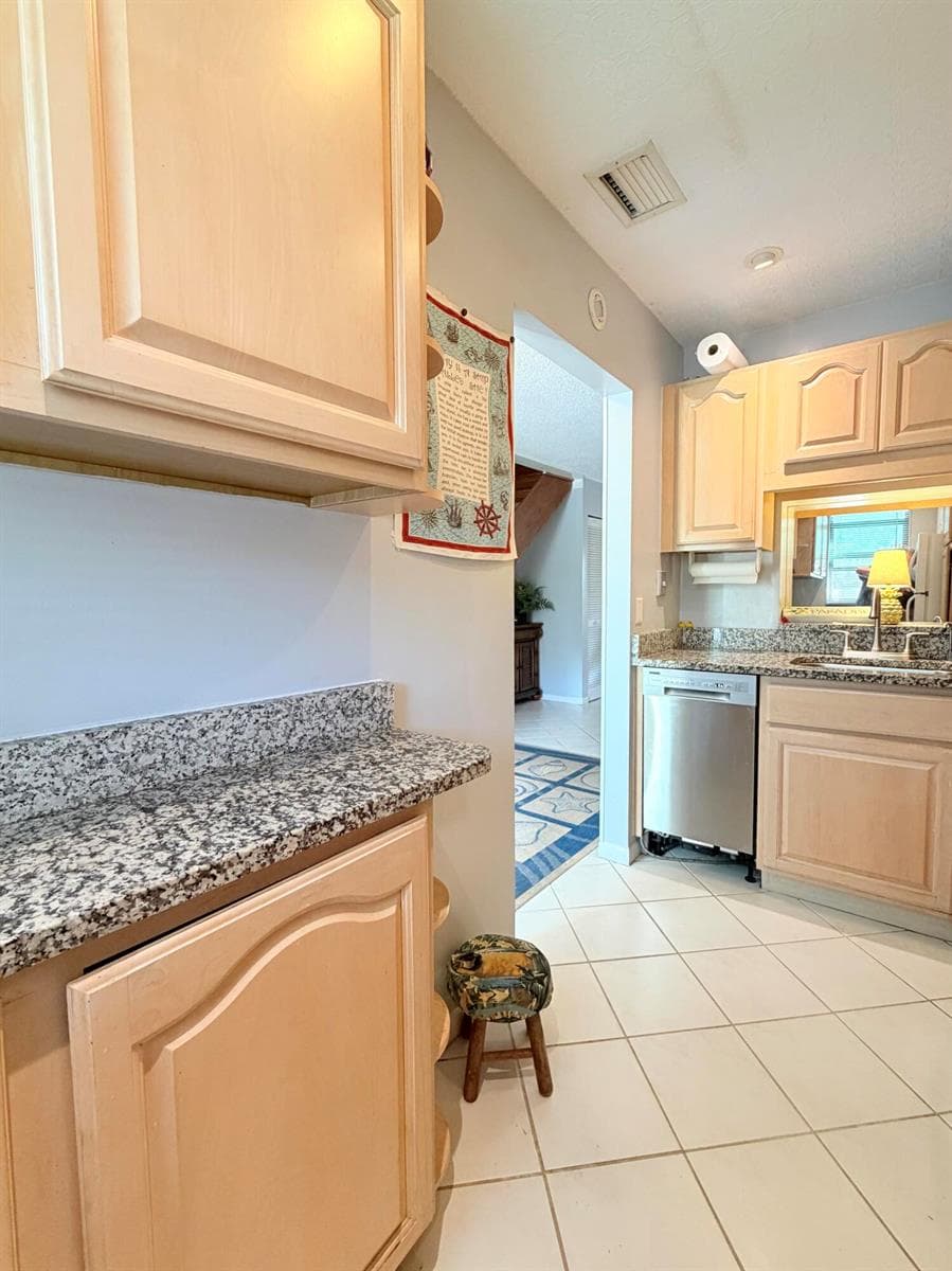 4235 N Highway A1a 14 photo 9