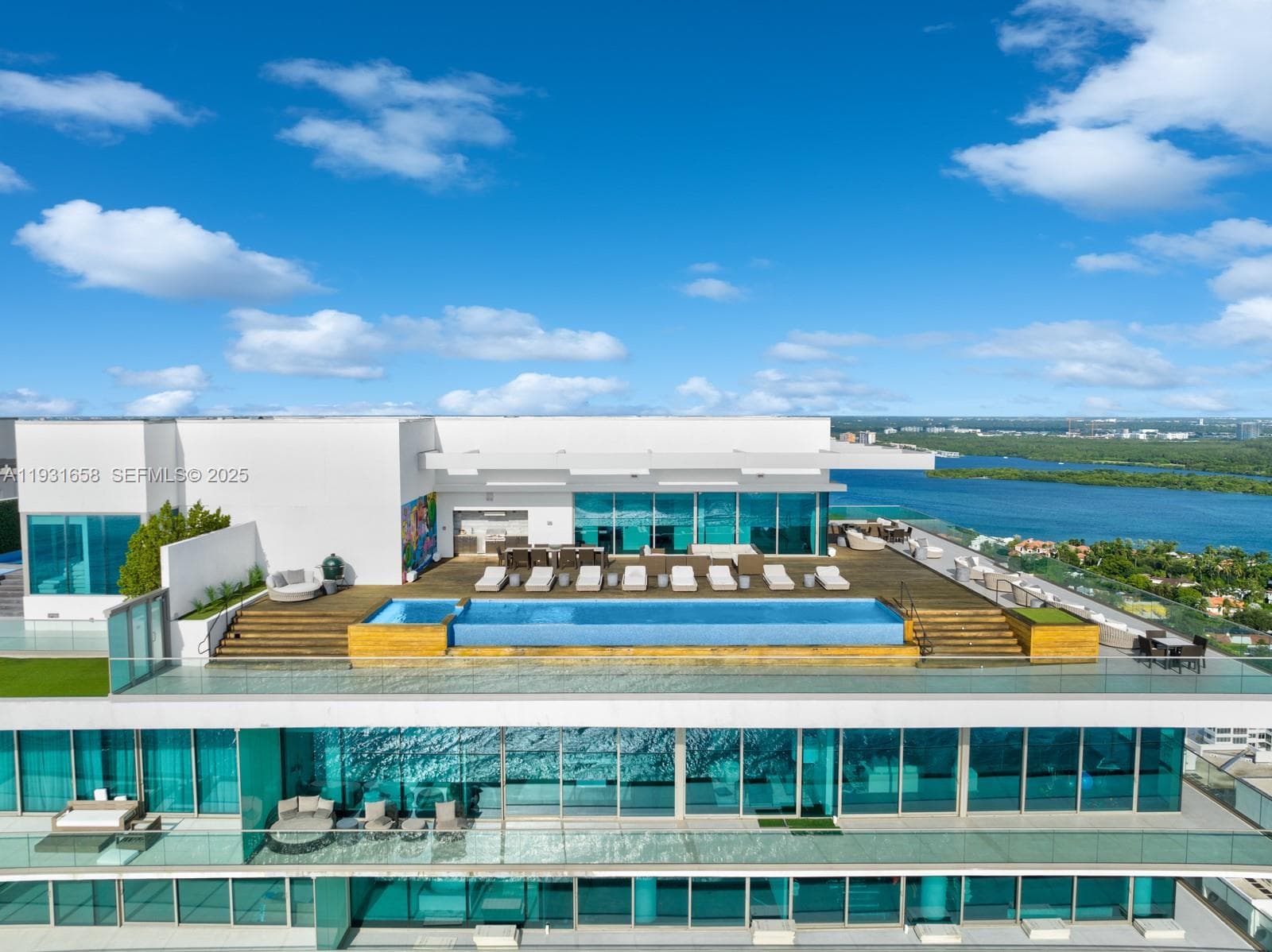 10203 Collins Ave 1