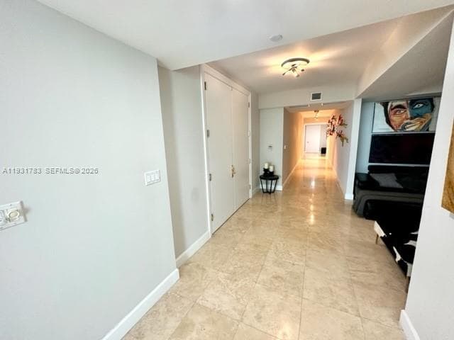 20201 E Country Club Dr 903 photo 12