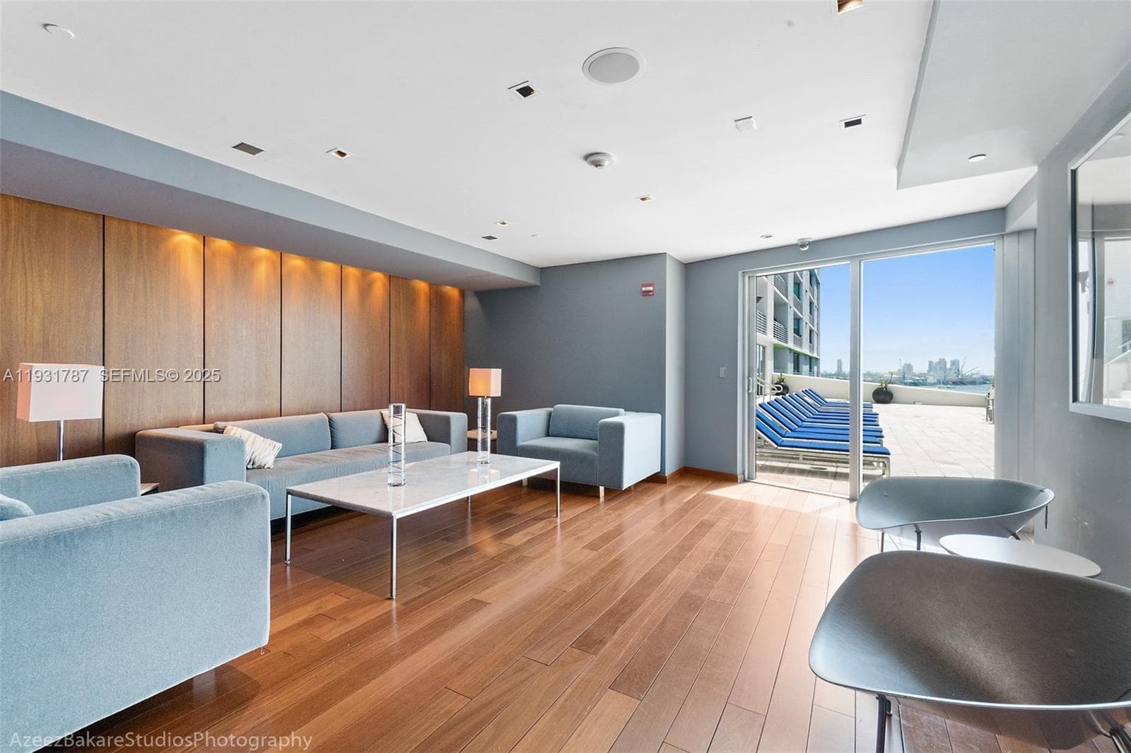 335 S Biscayne Blvd 2710 photo 25
