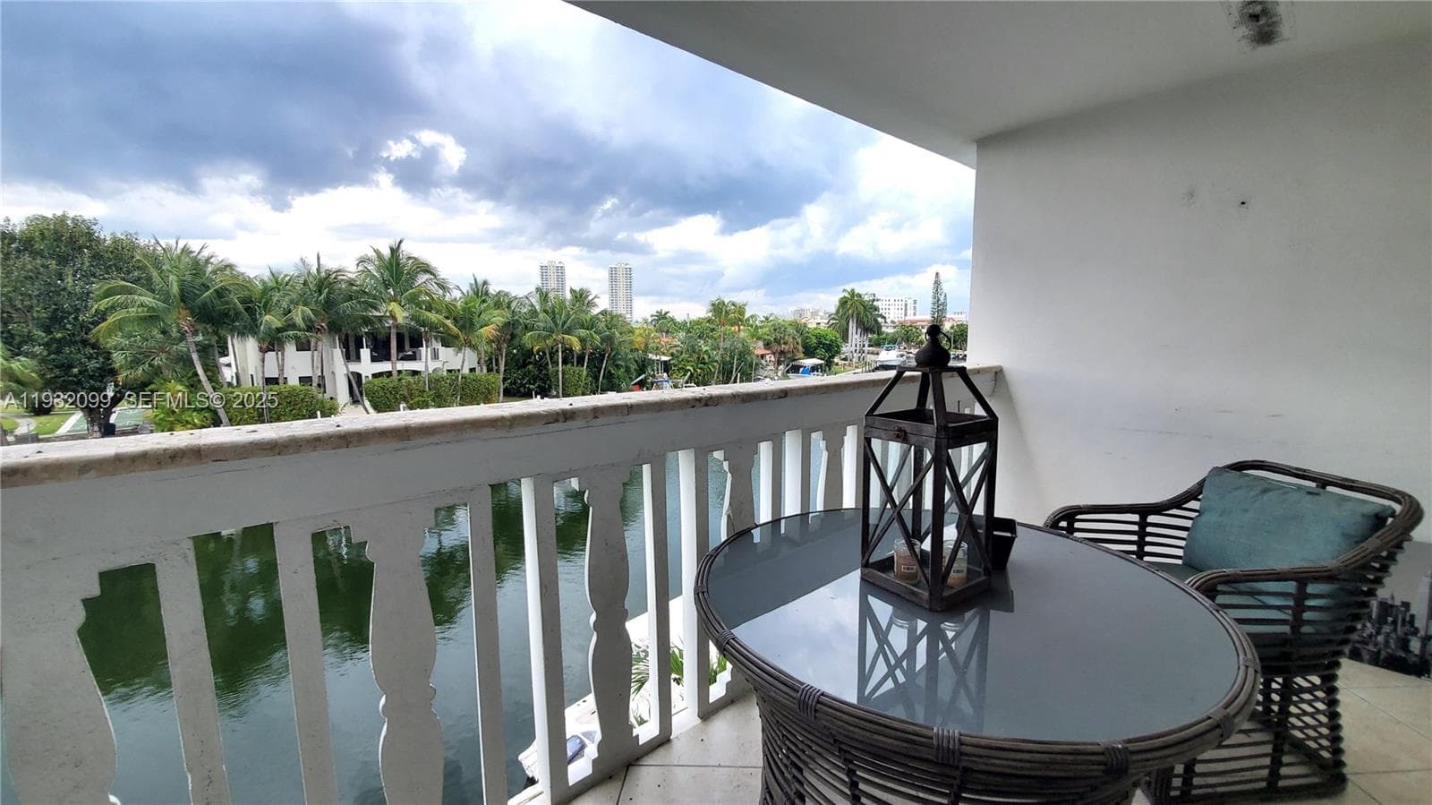 470 Paradise Isle Blvd 309 photo 13