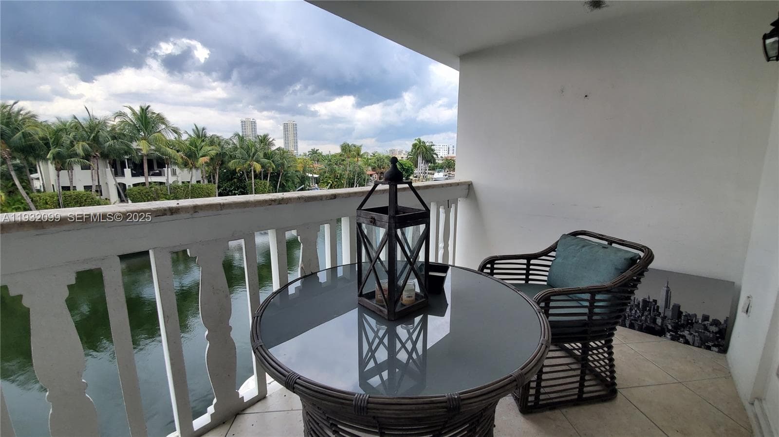 470 Paradise Isle Blvd 309 photo 17