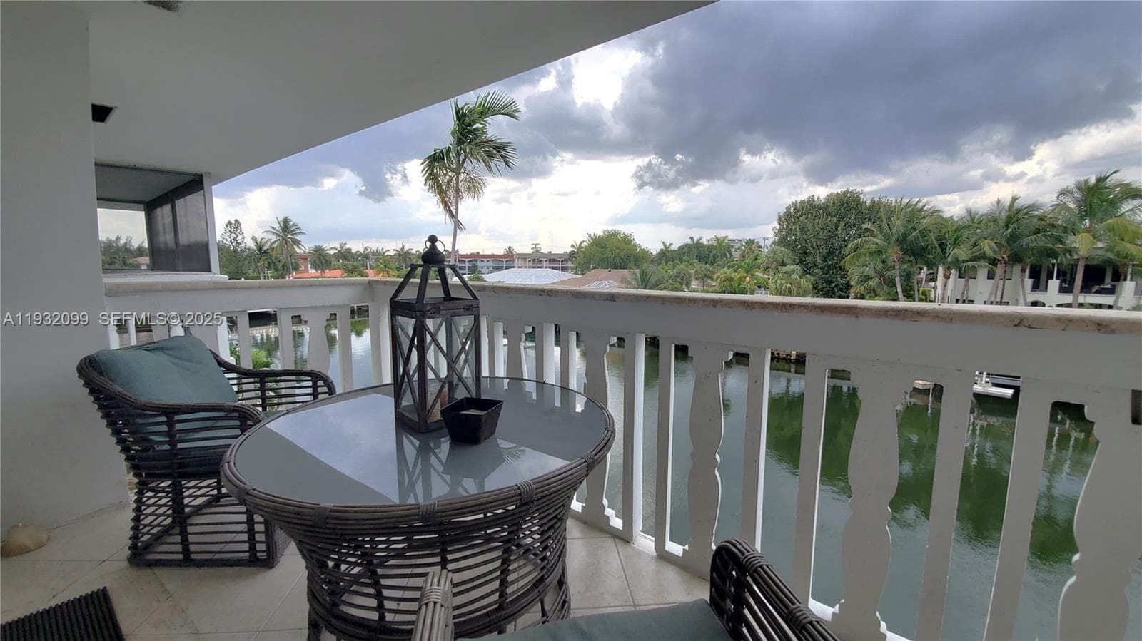 470 Paradise Isle Blvd 309 photo 12