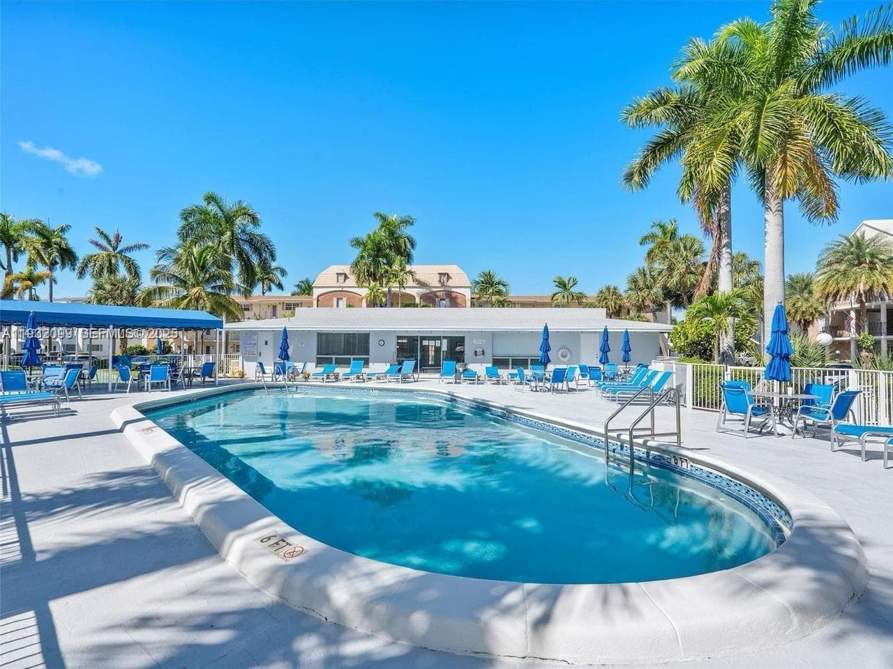 470 Paradise Isle Blvd 309 photo 21