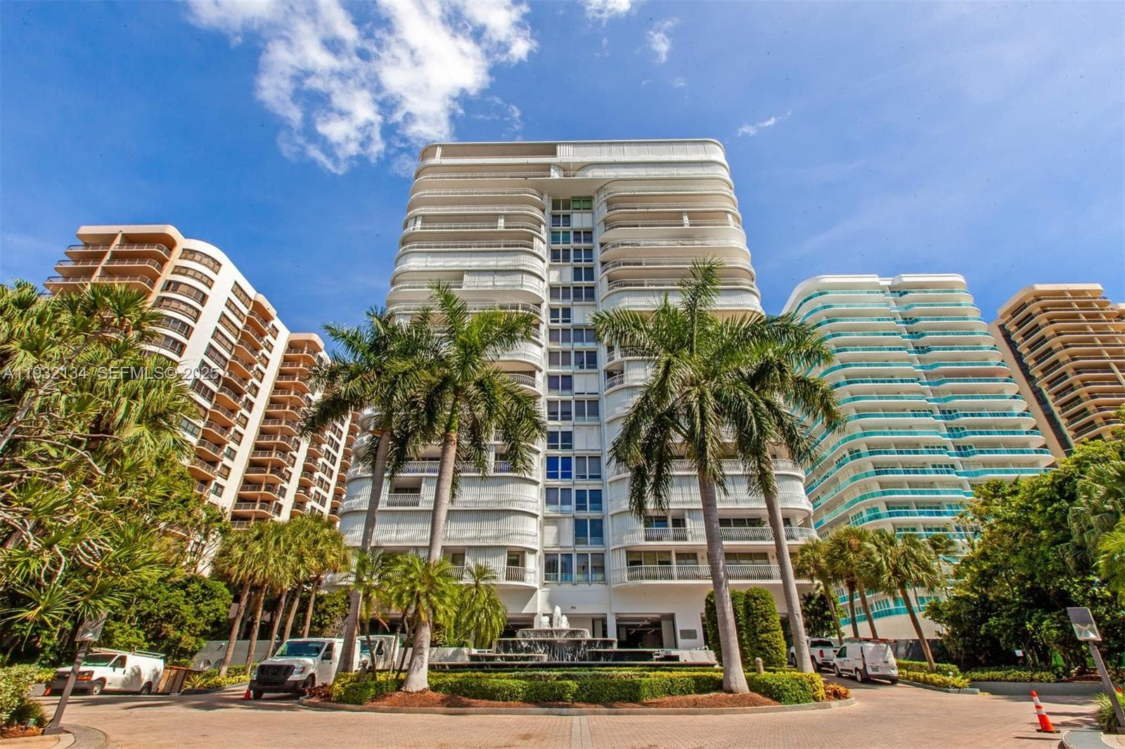 10155 Collins Ave 2