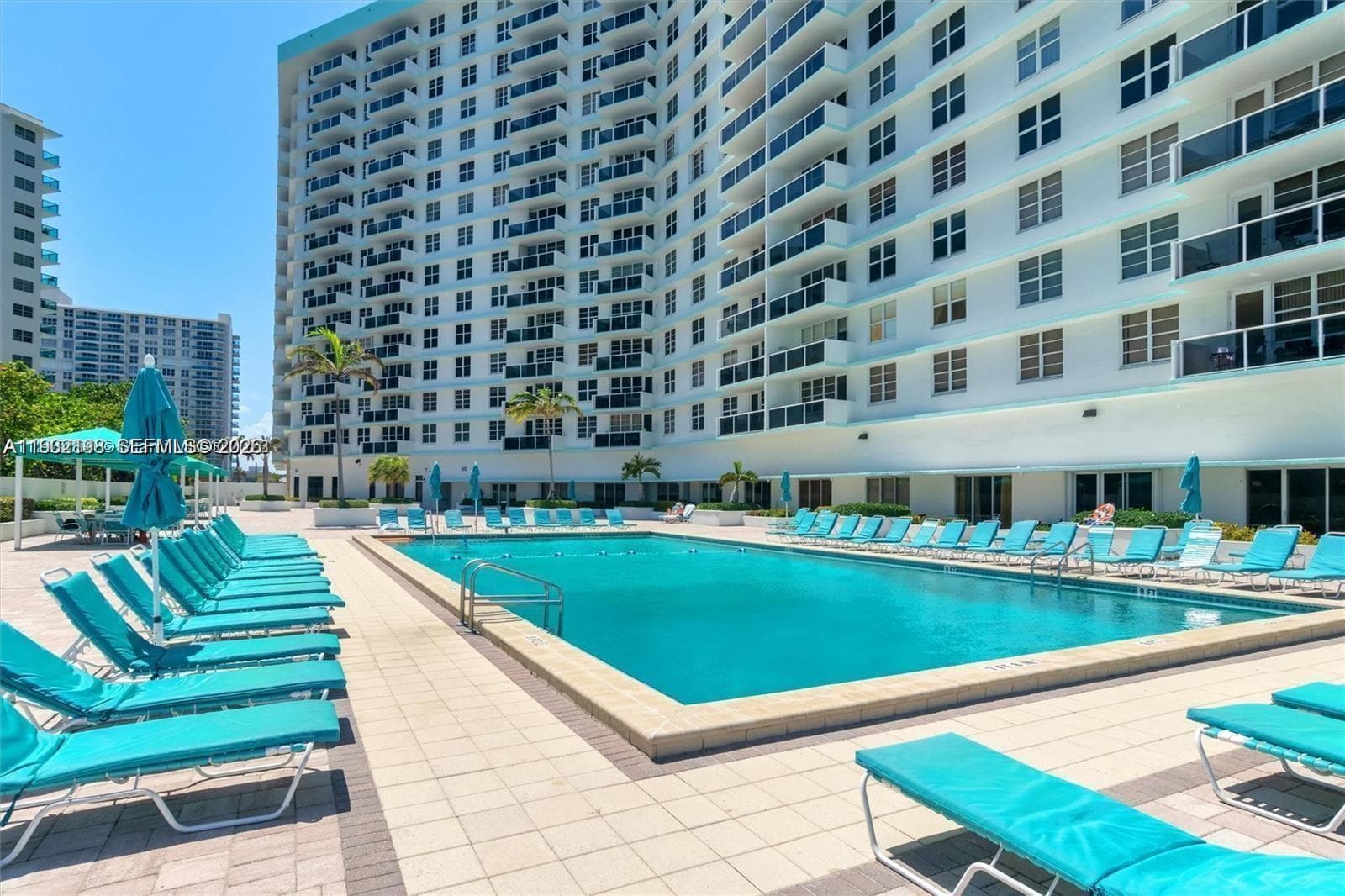 3725 Ocean Dr 4