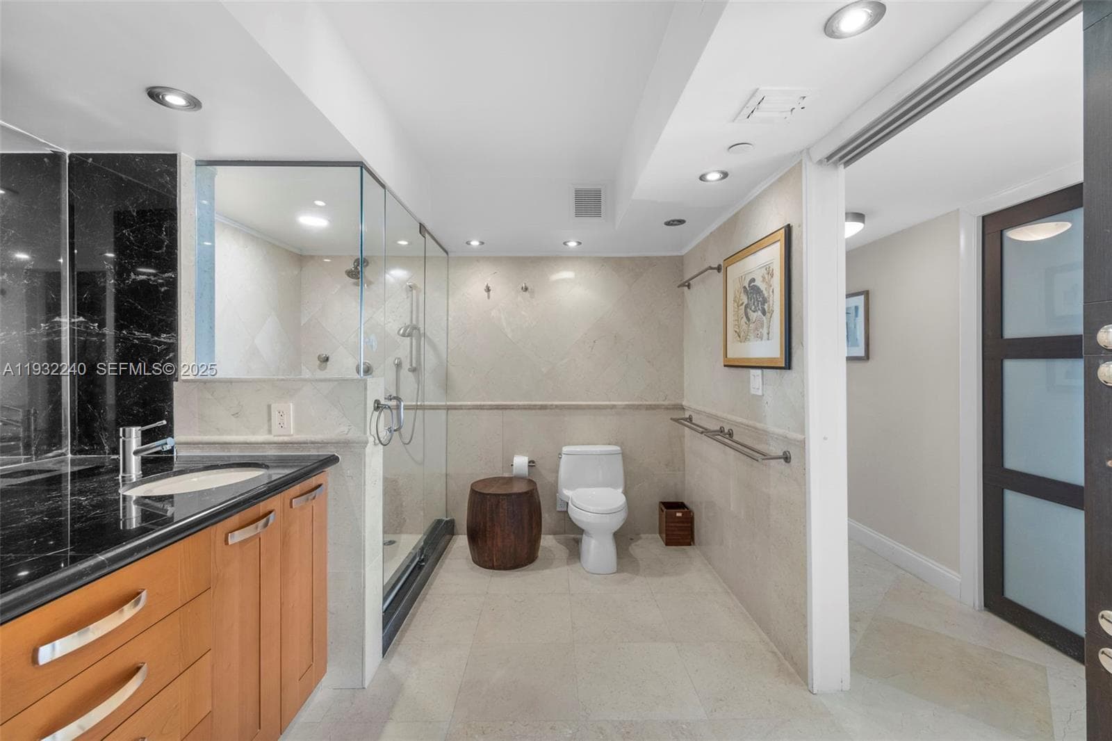 881 Ocean Dr 20A photo 17