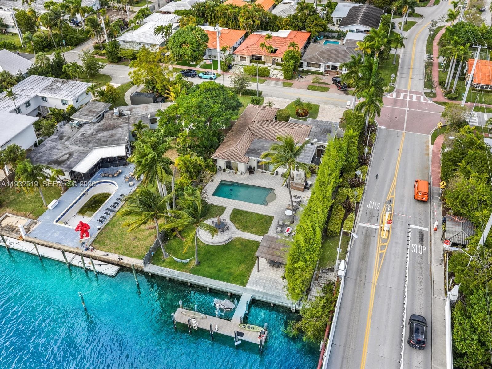 1000 Shore Dr photo 17