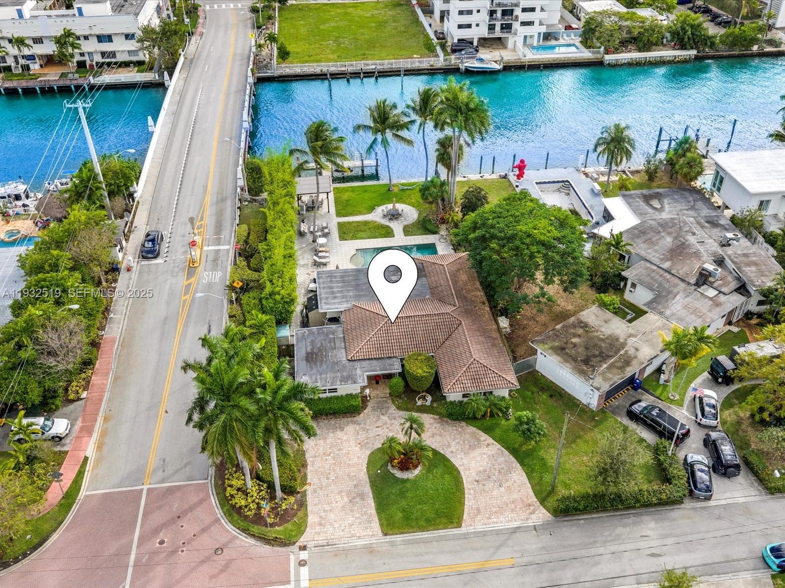 1000 Shore Dr 1