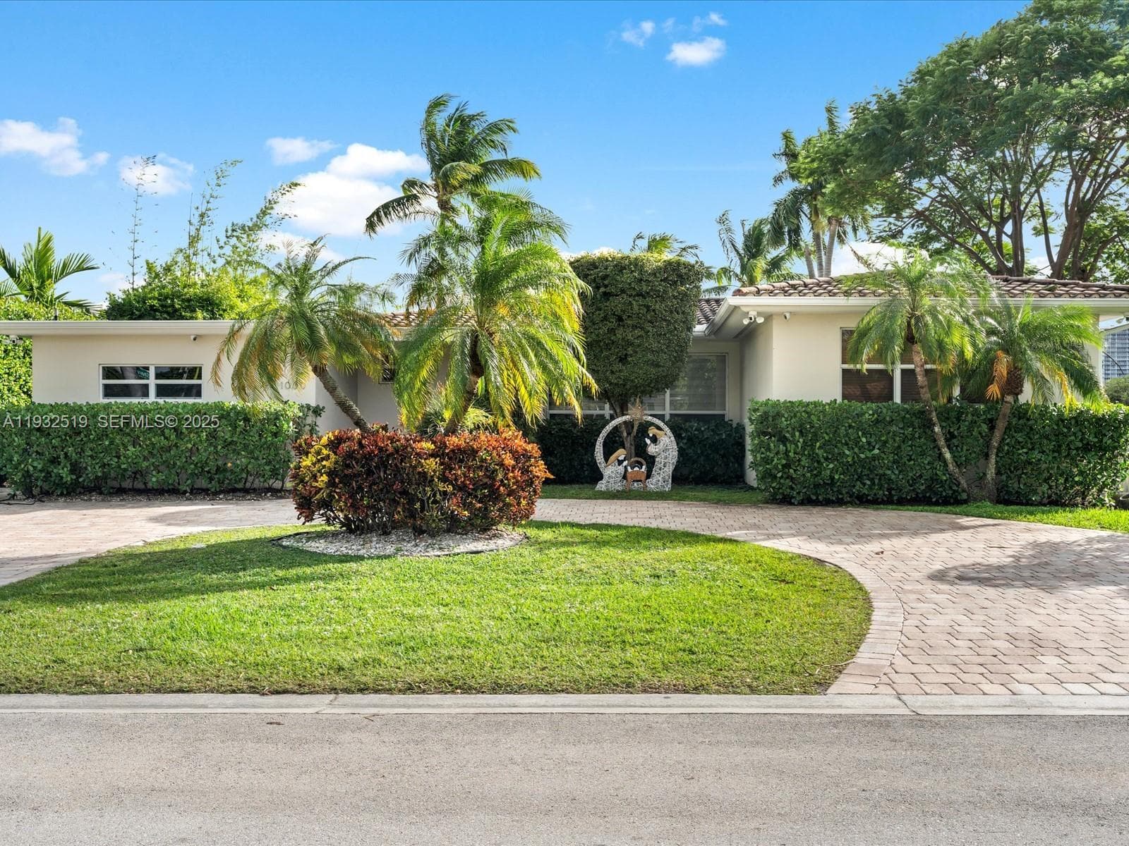 1000 Shore Dr 5