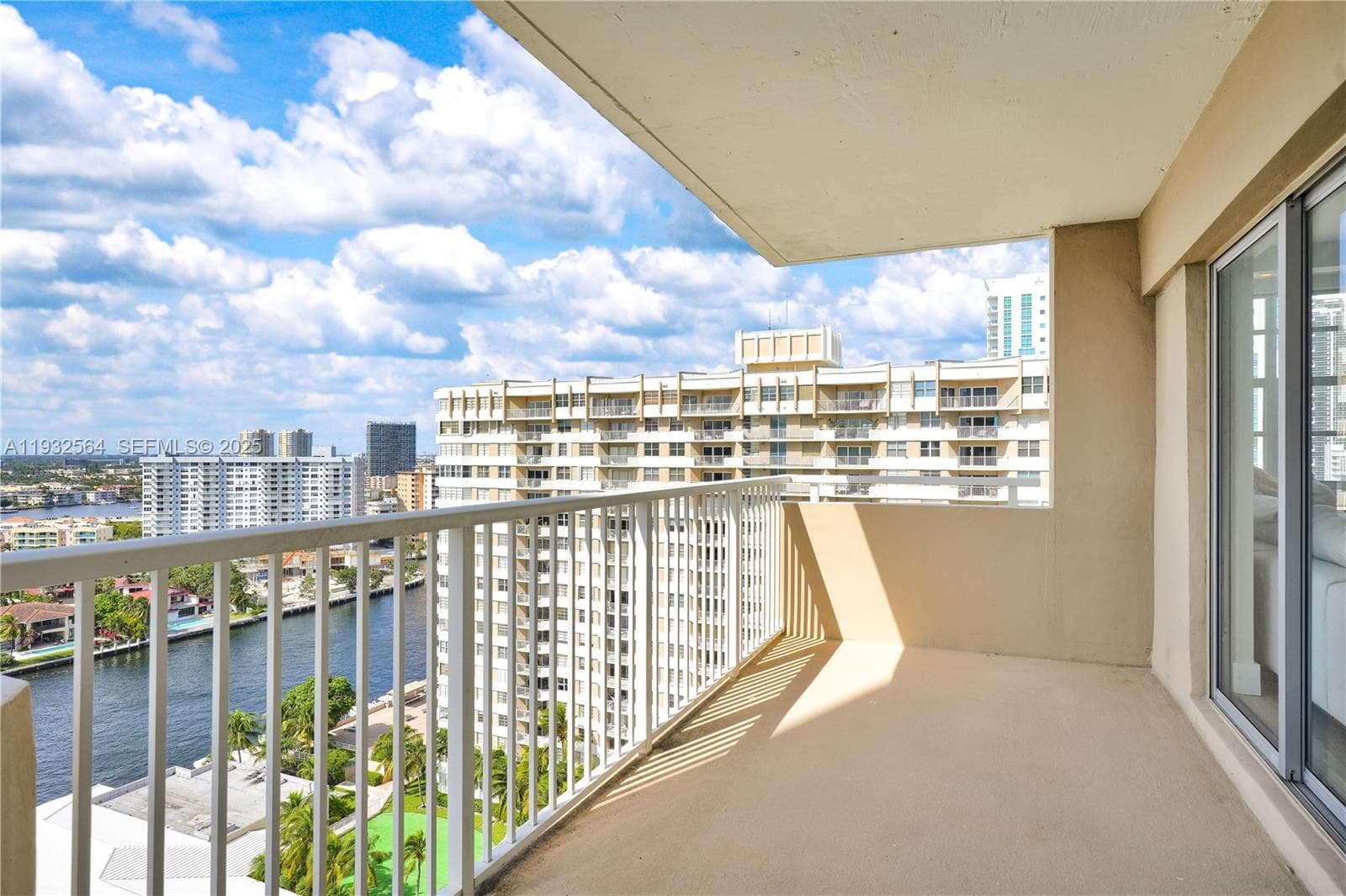 1985 Ocean Dr 17F photo 7