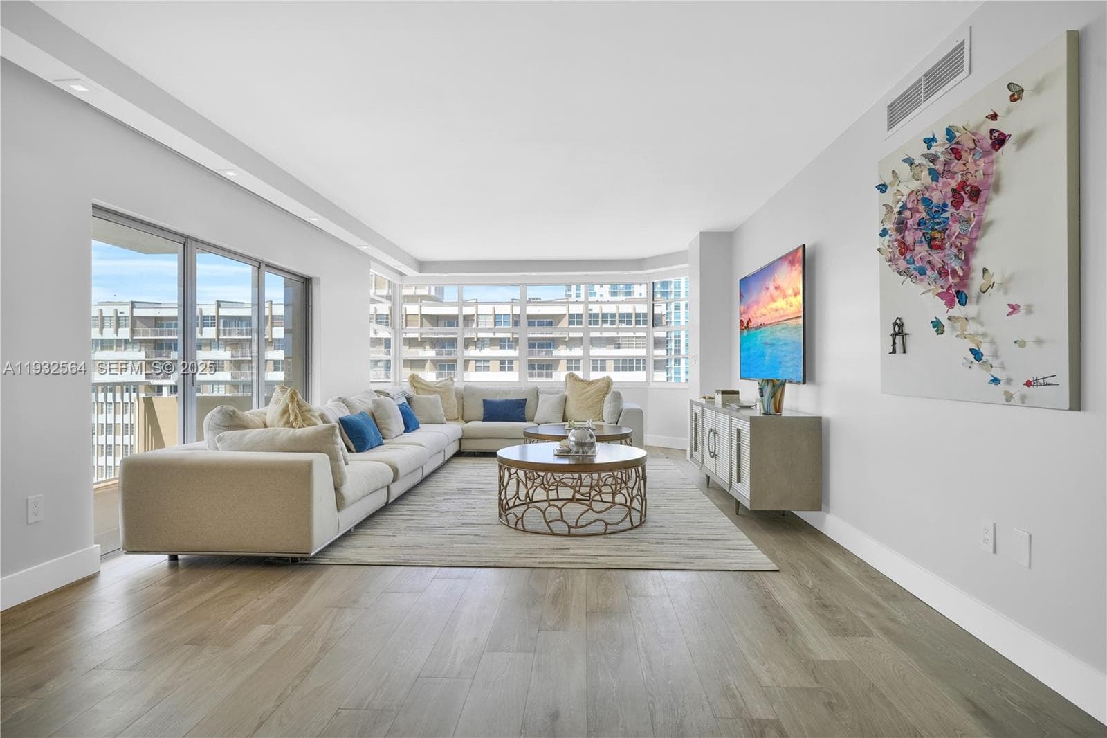 1985 Ocean Dr 1