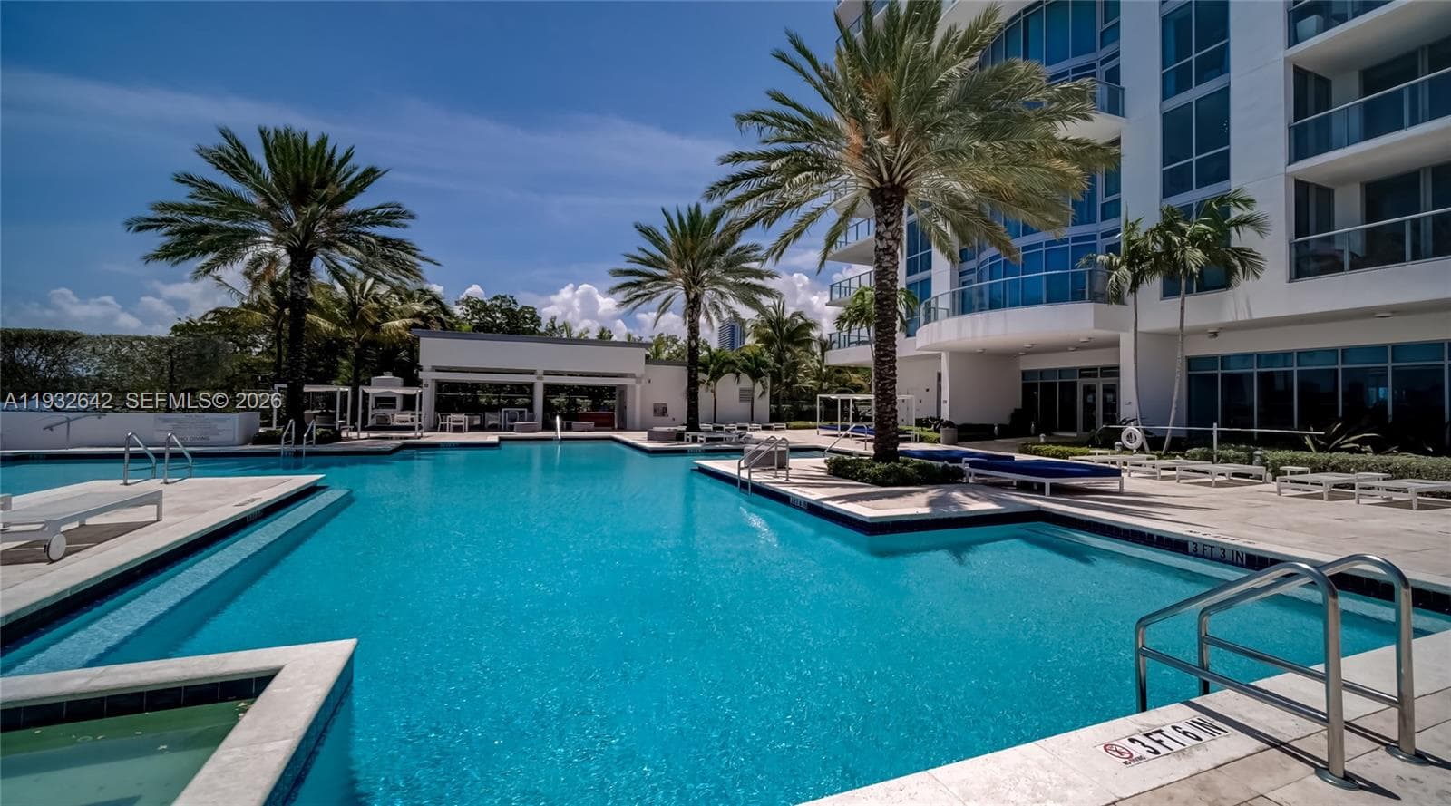 17111 Biscayne Blvd 410 photo 23