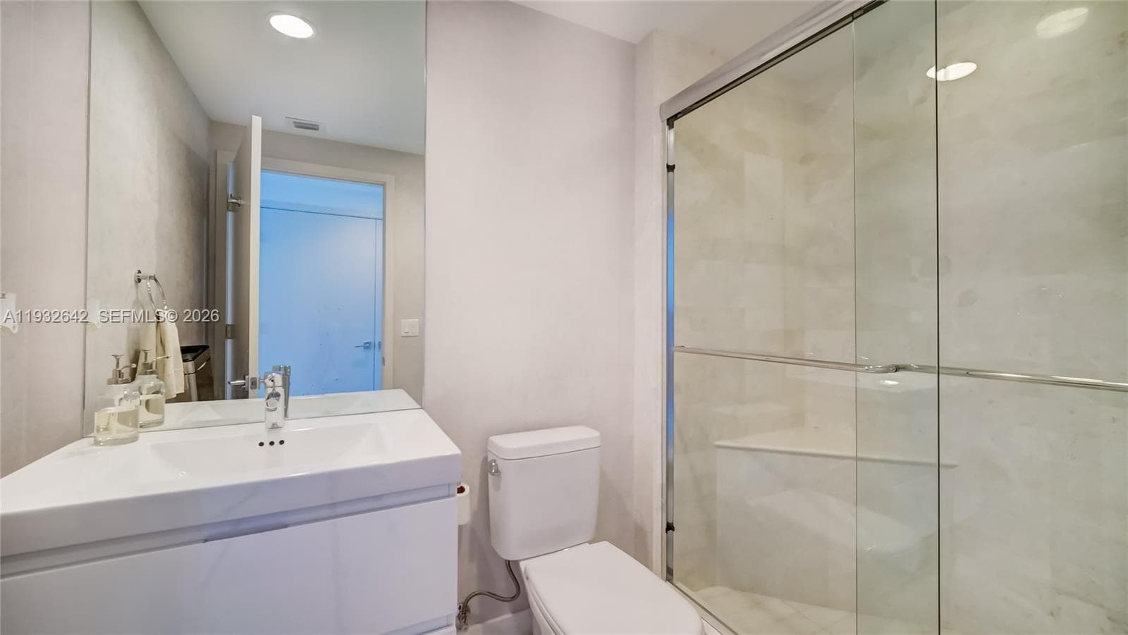 17111 Biscayne Blvd 410 photo 16
