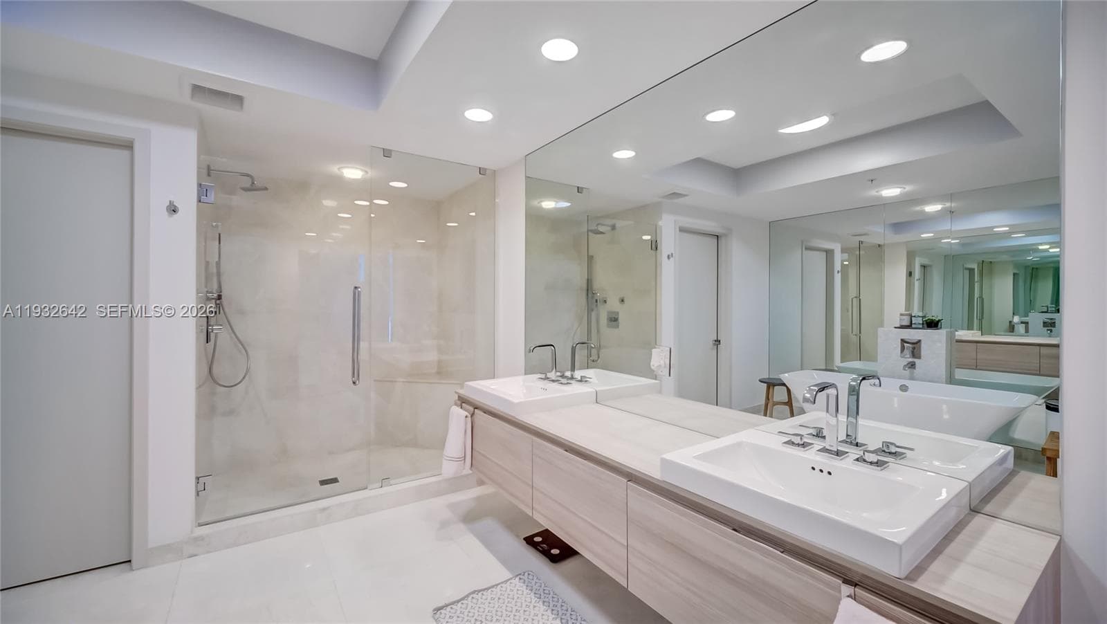 17111 Biscayne Blvd 410 photo 14