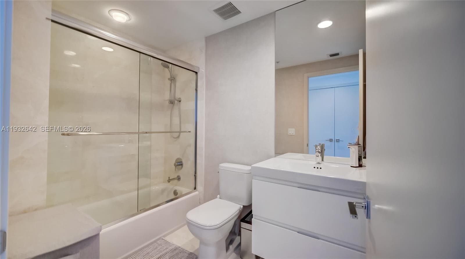 17111 Biscayne Blvd 410 photo 18
