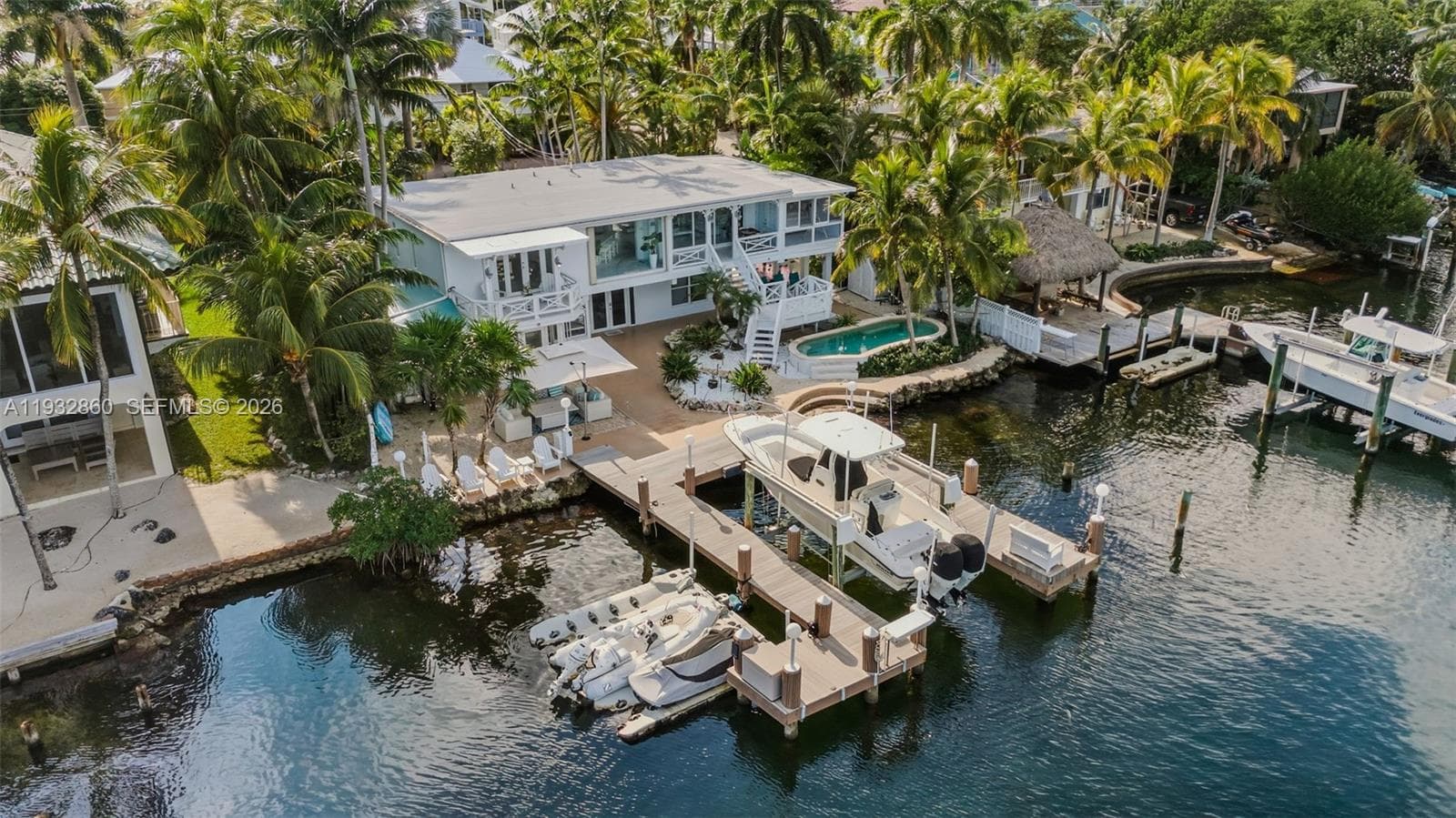 16 North Dr 1