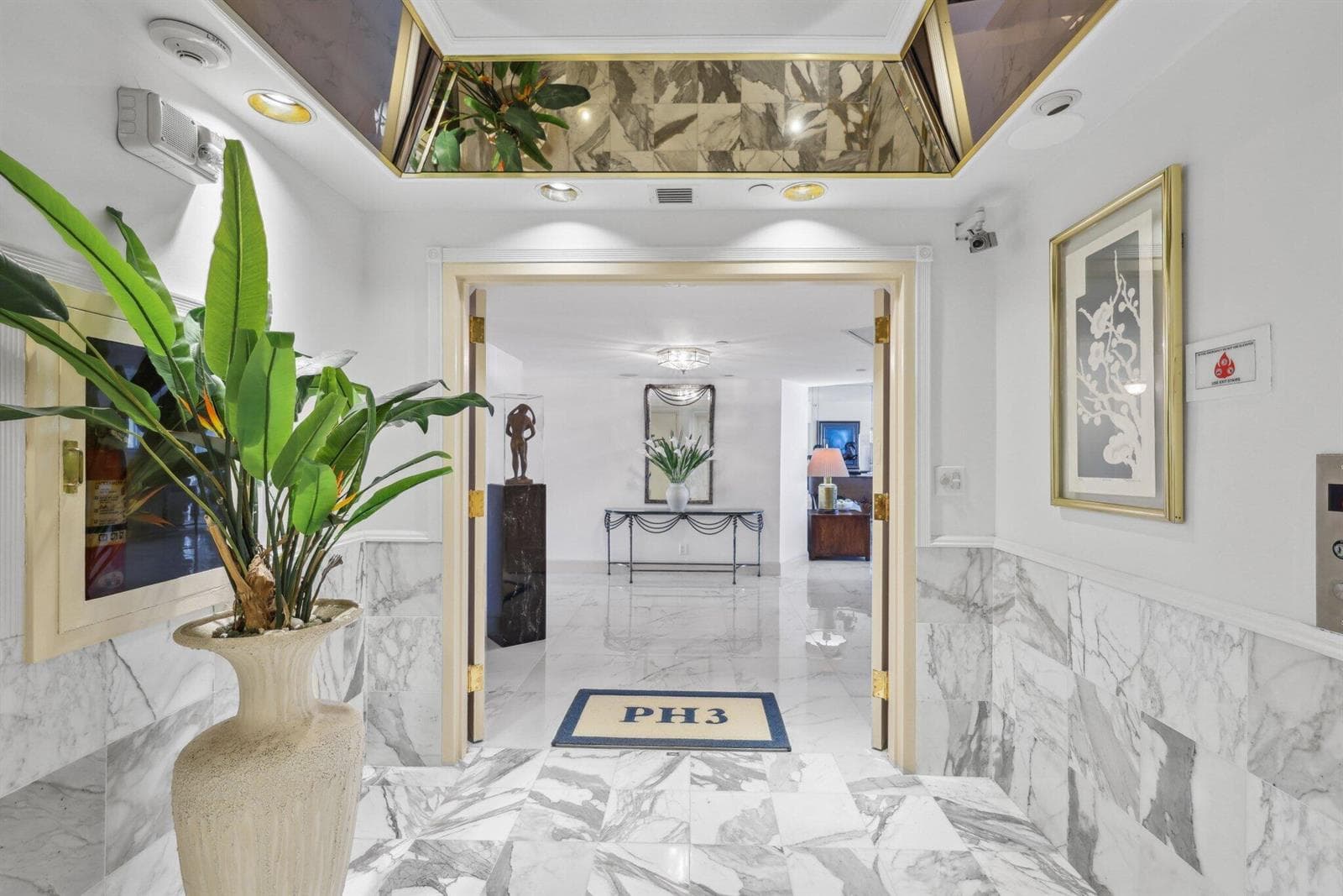 4001 N Ocean Boulevard Ph3 photo 3