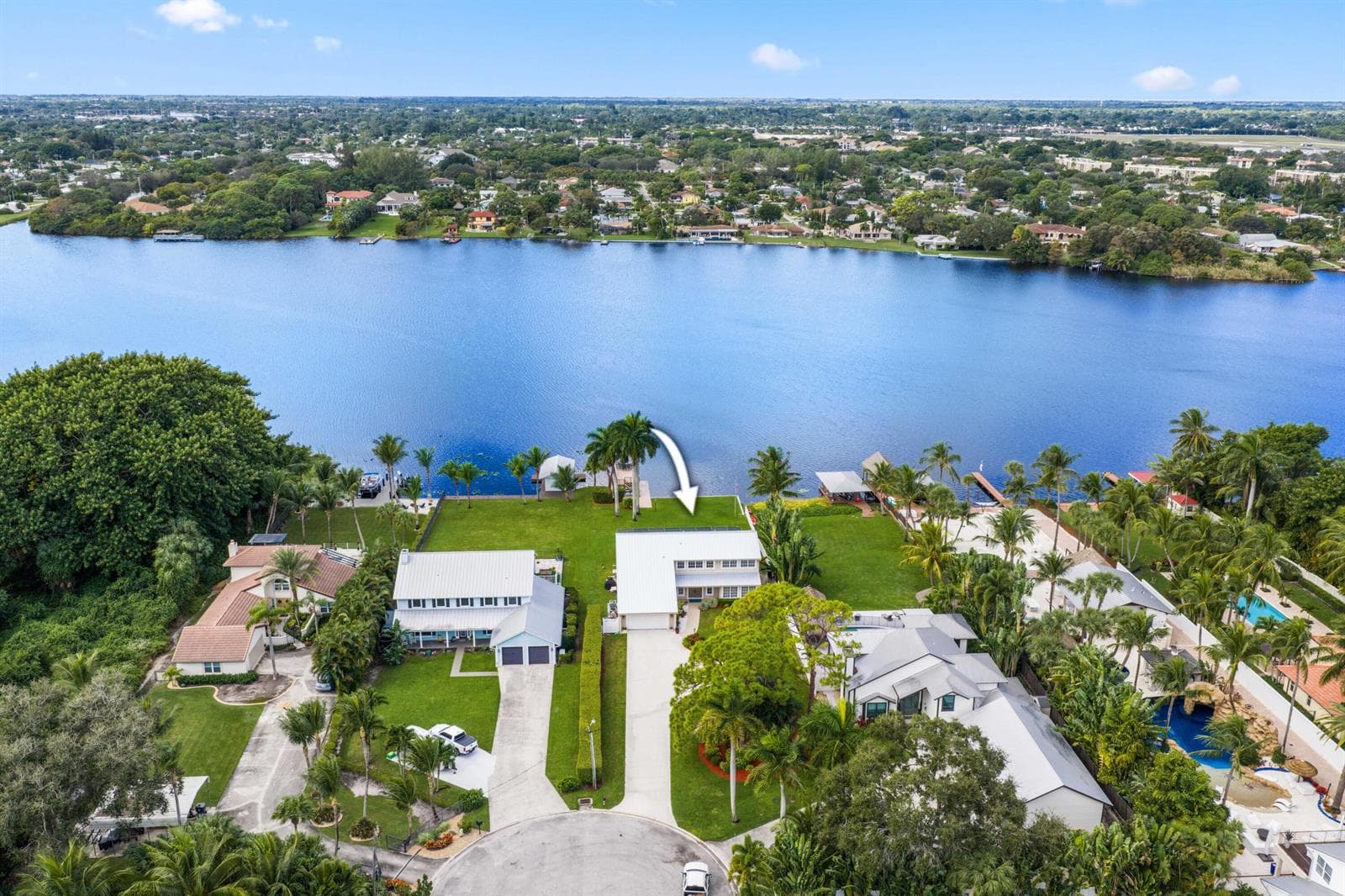 2097 Circle Place Drive 4