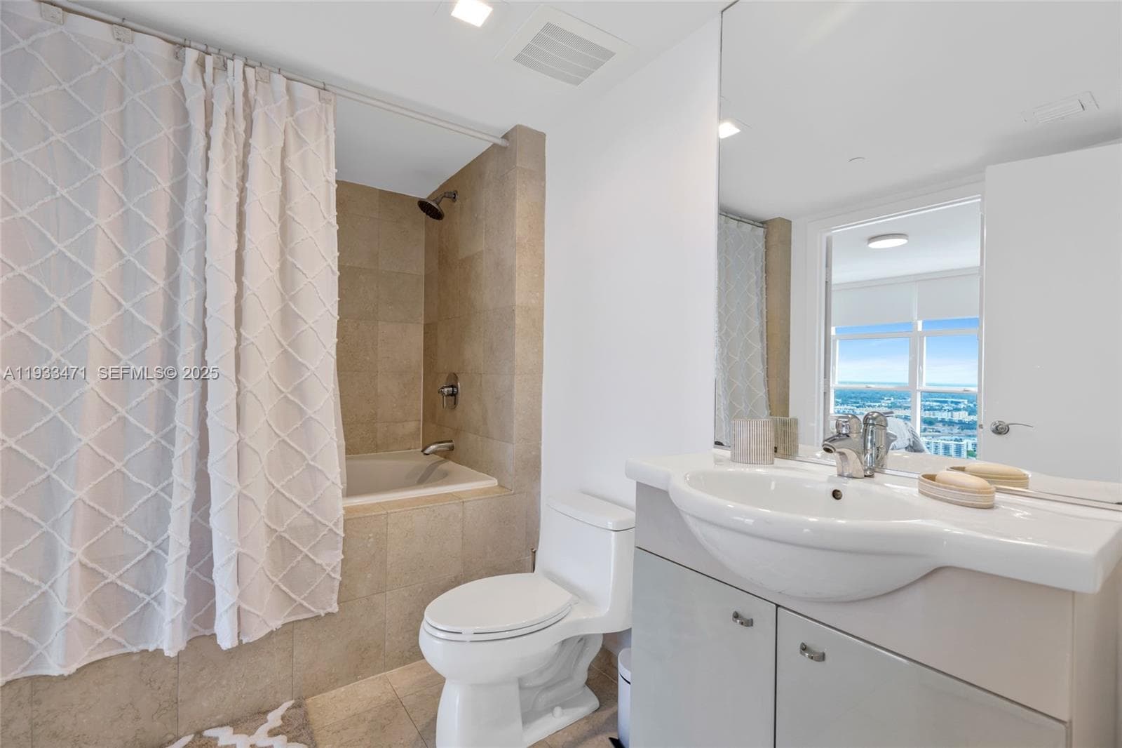 1830 S Ocean Dr 4707 photo 19