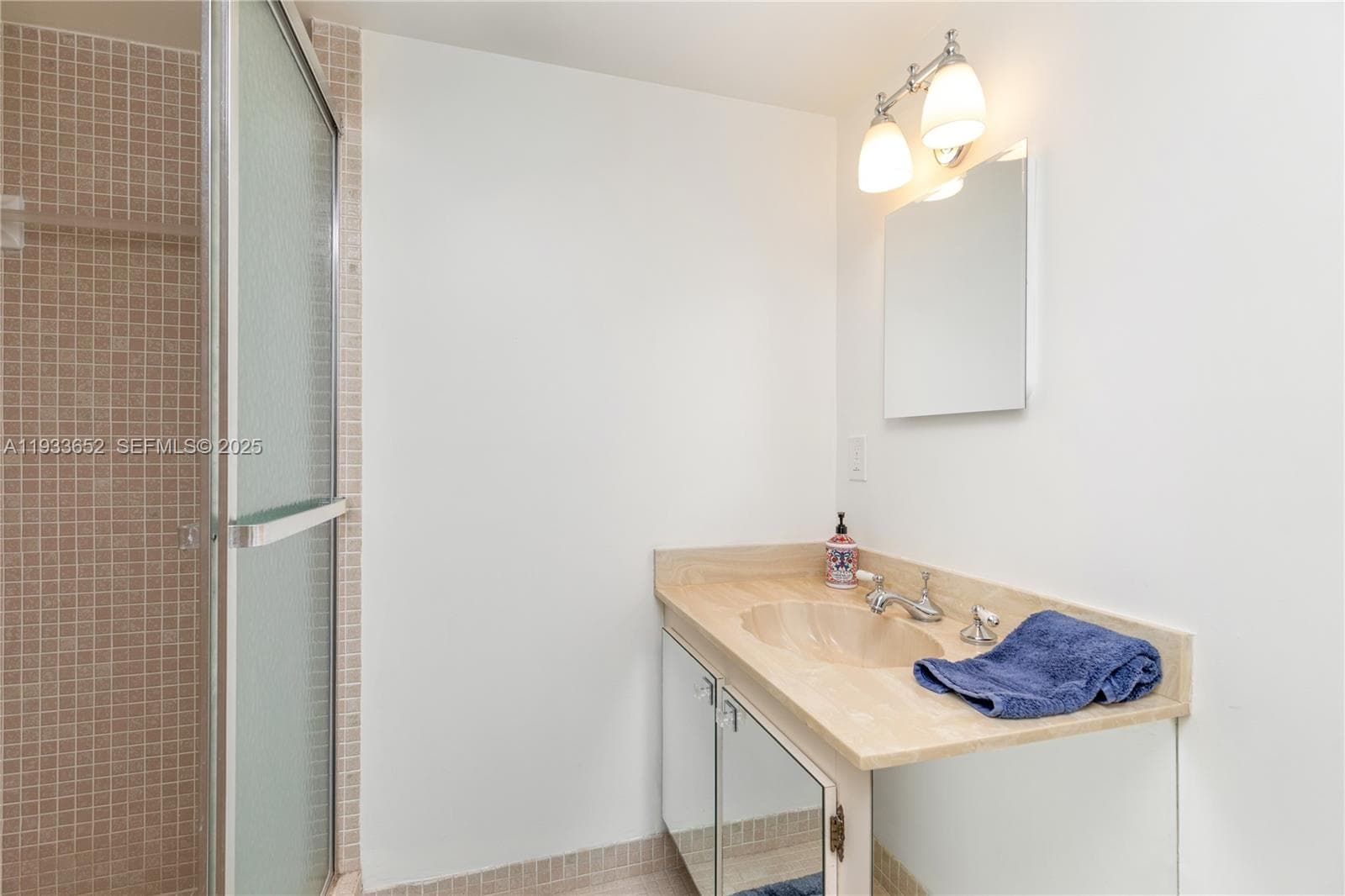 2751 S Ocean Dr 208S photo 17