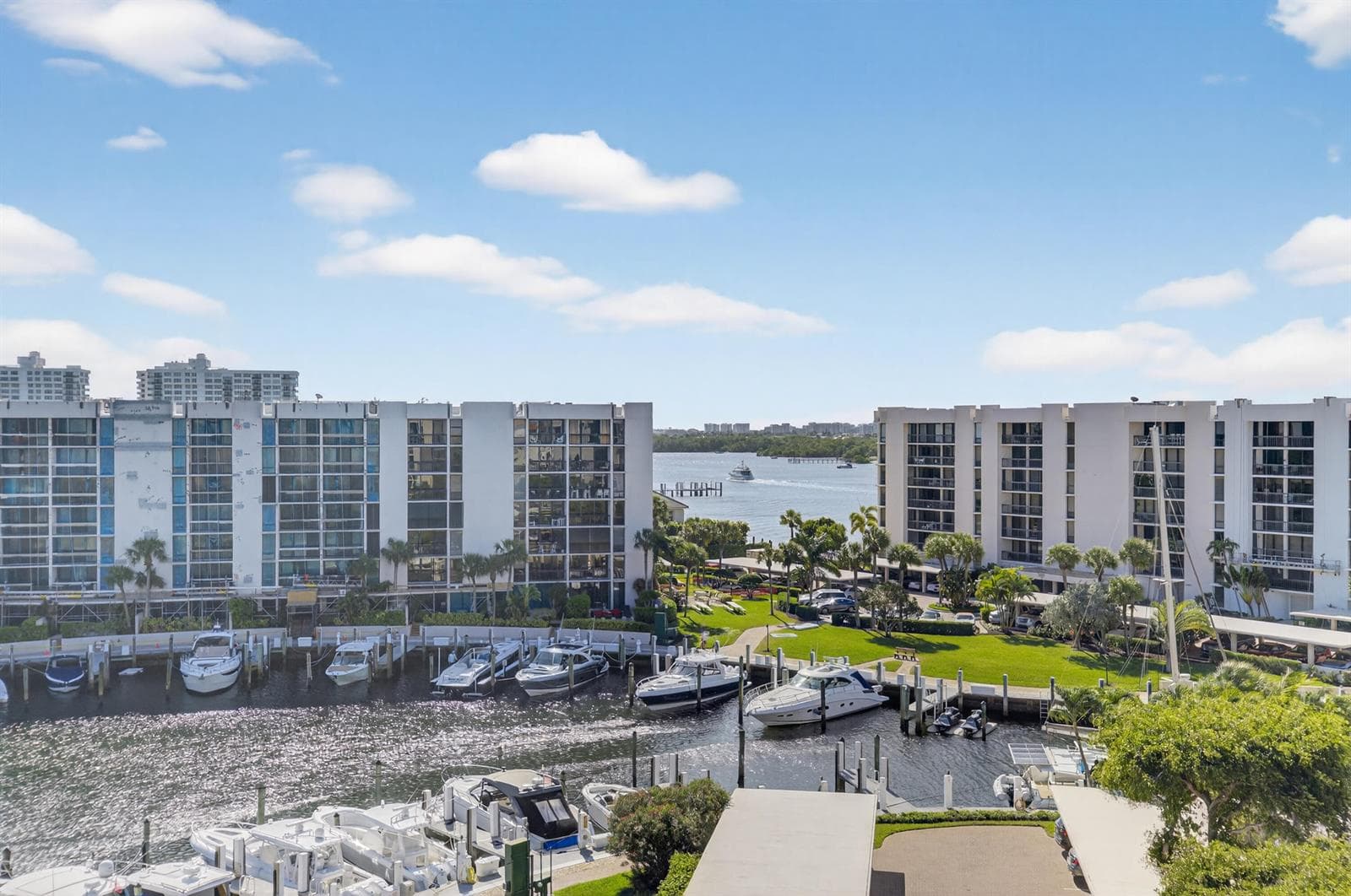 2707 N Ocean Boulevard #D706 4