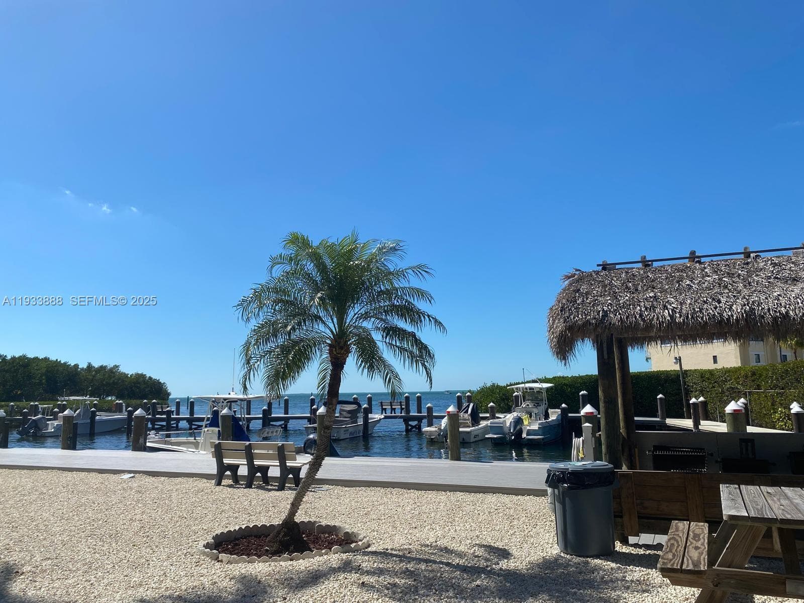 88500 Overseas Hwy 301 photo 24