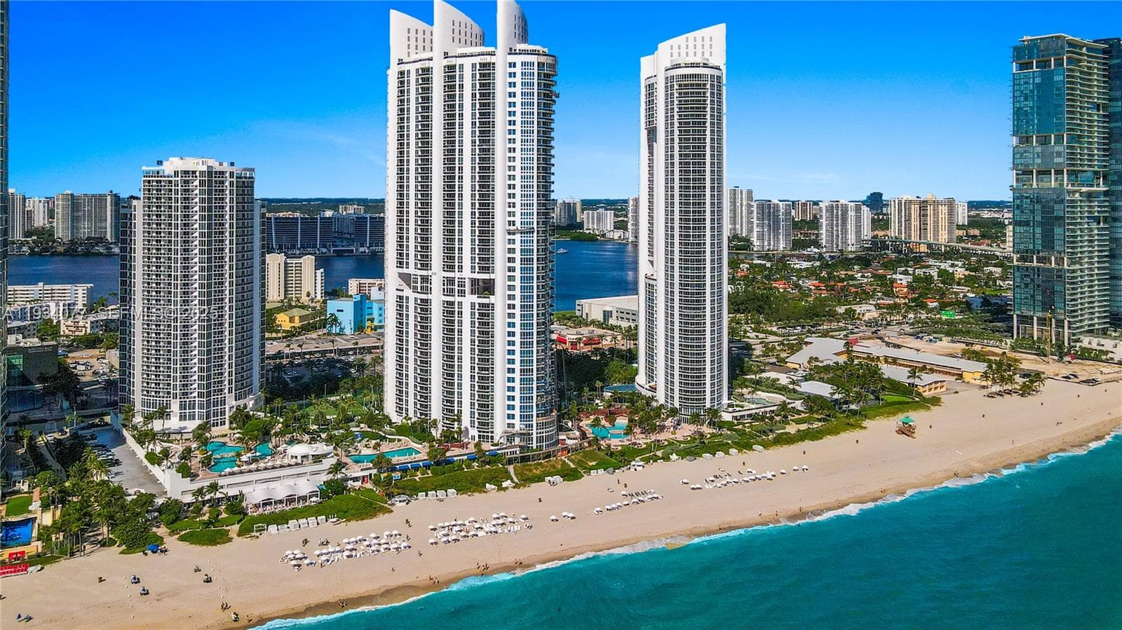 18201 Collins Ave 2