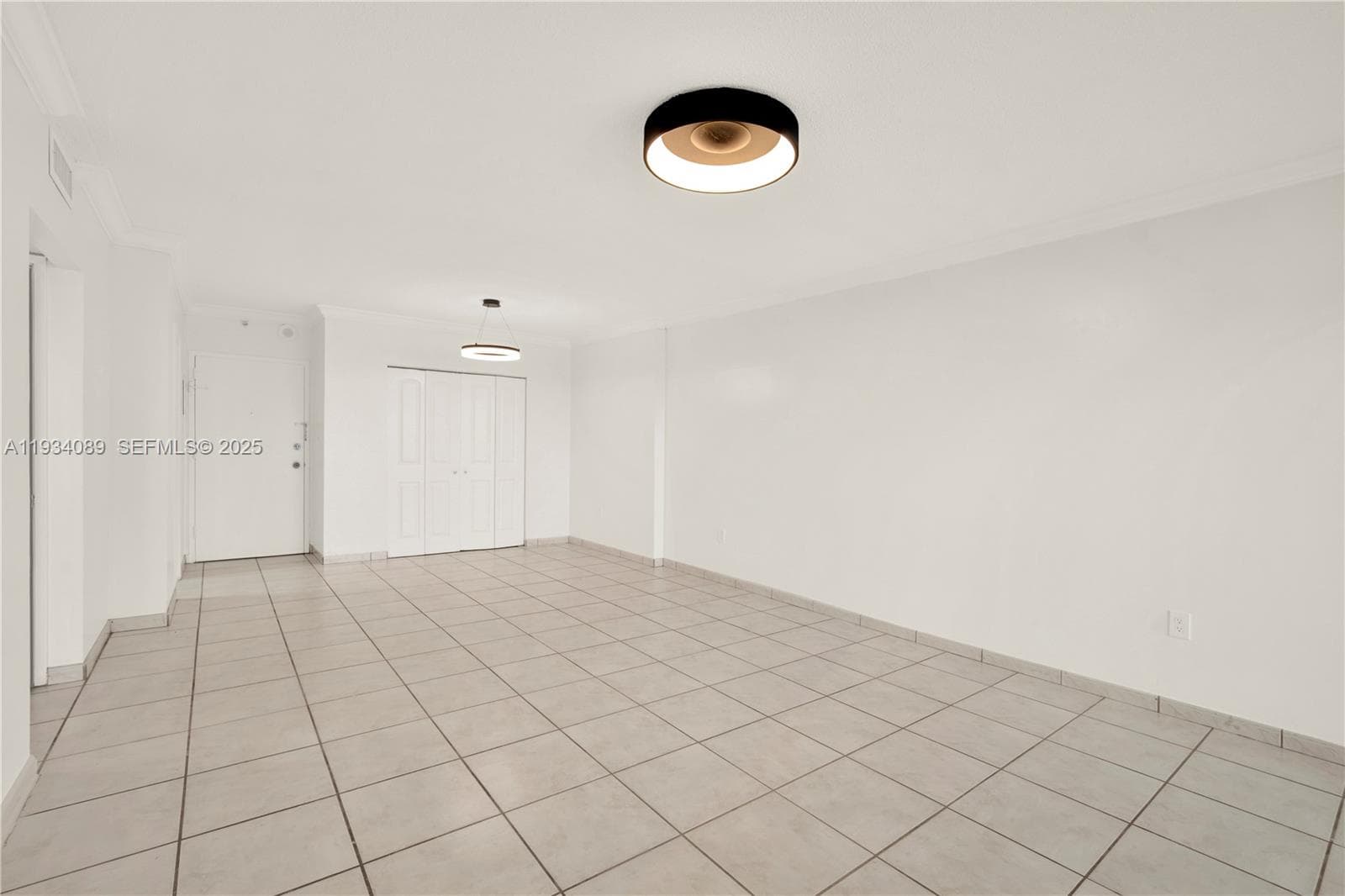 400 Kings Point Dr 1604 photo 17