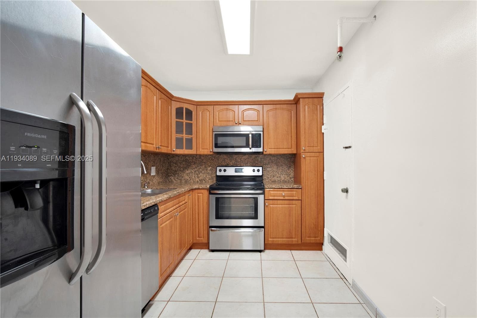 400 Kings Point Dr 1604 photo 12