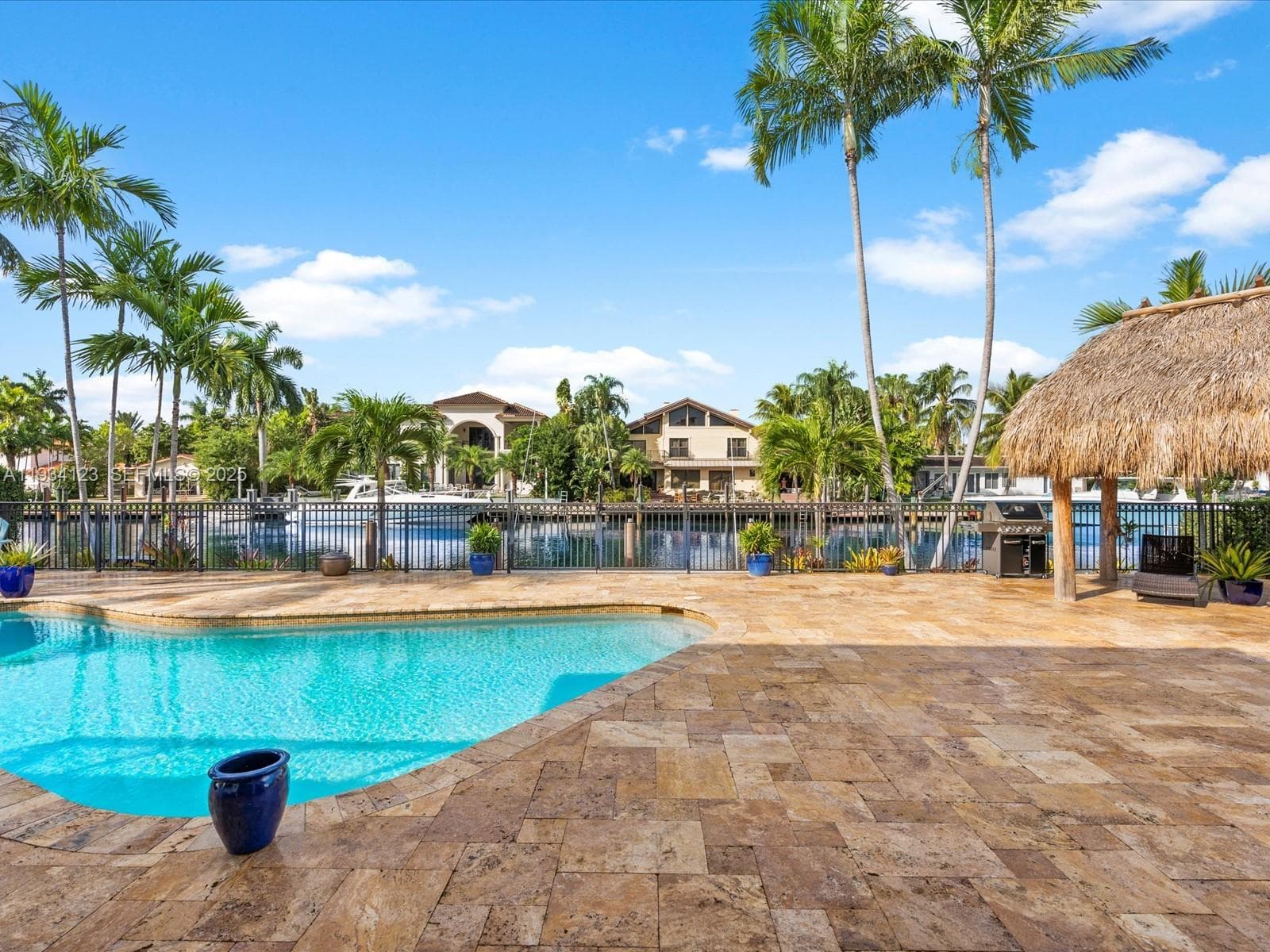 624 Palm Dr 2