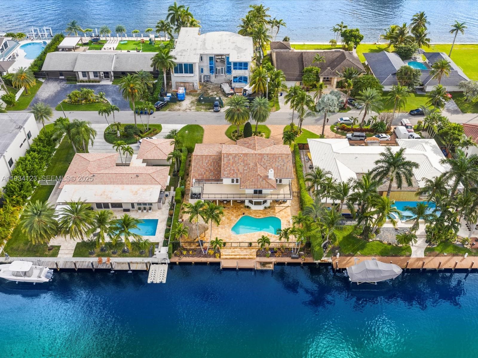 624 Palm Dr 4