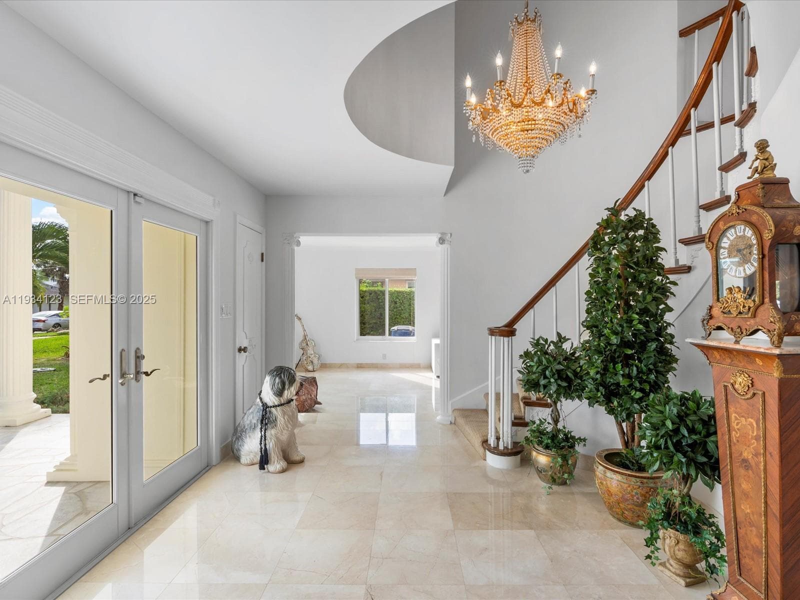 624 Palm Dr photo 8