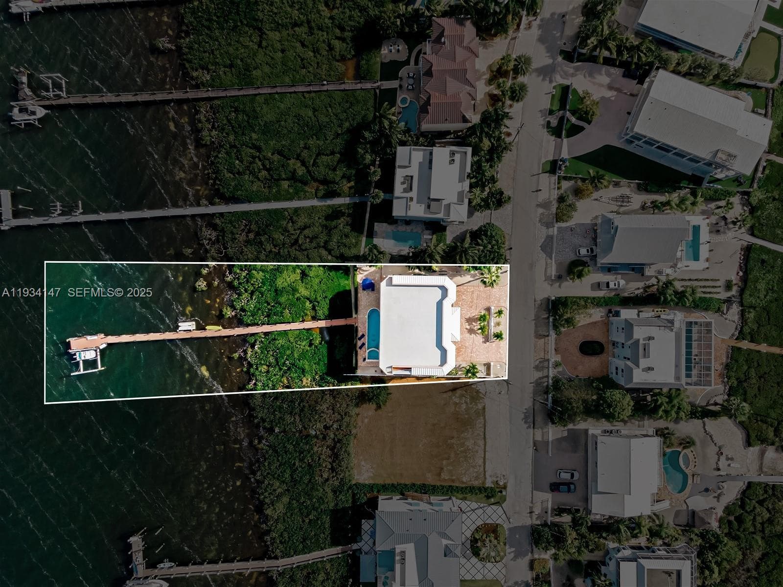 112 Bounty Ln 3