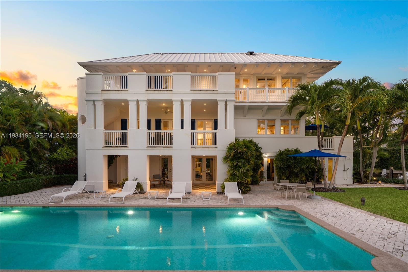 100 Cape Florida Dr 3