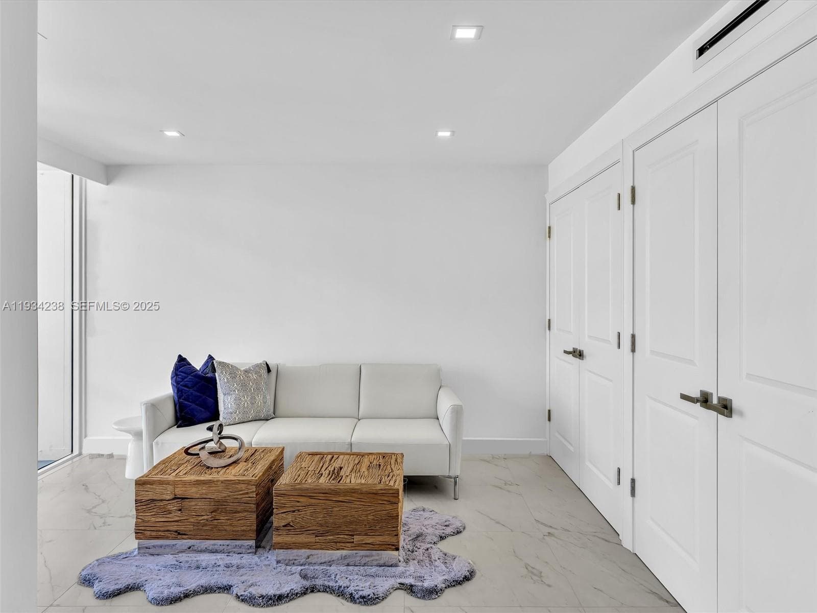 2200 Ocean Ln 2103 photo 14