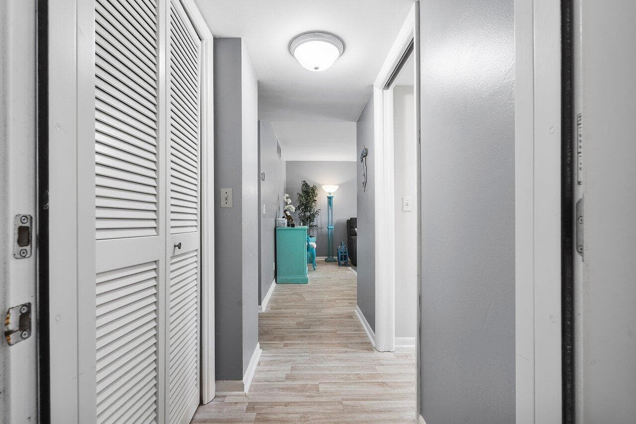 2525 Florida Boulevard 130 photo 2