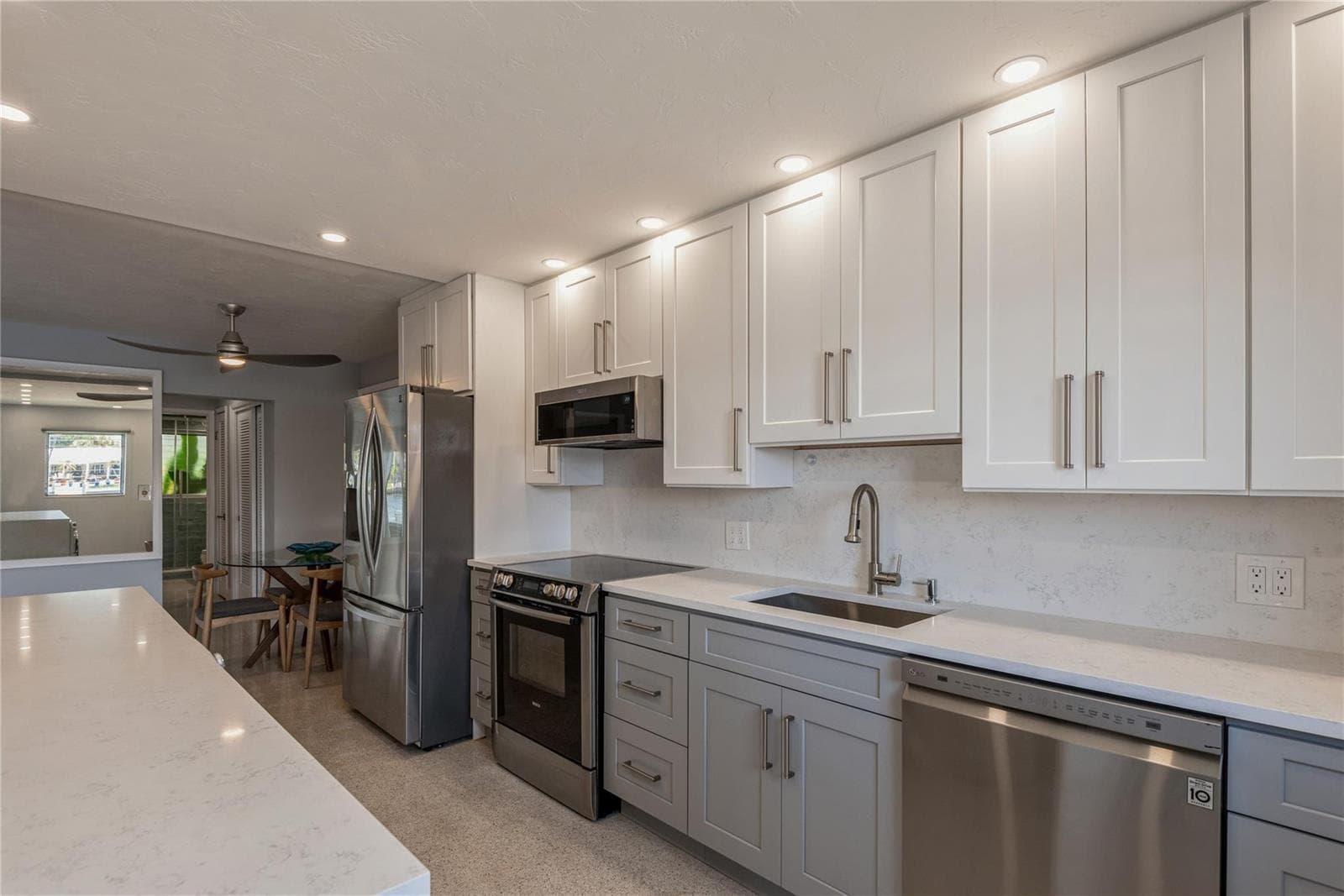 561 Bayshore Drive 6 photo 9