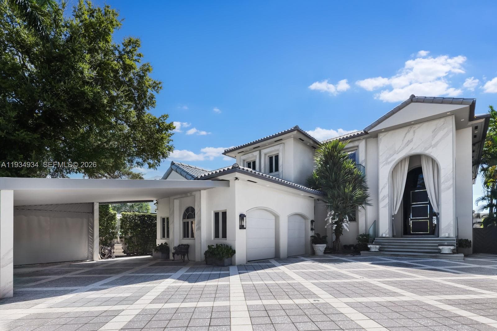 176 Hibiscus Drive 4