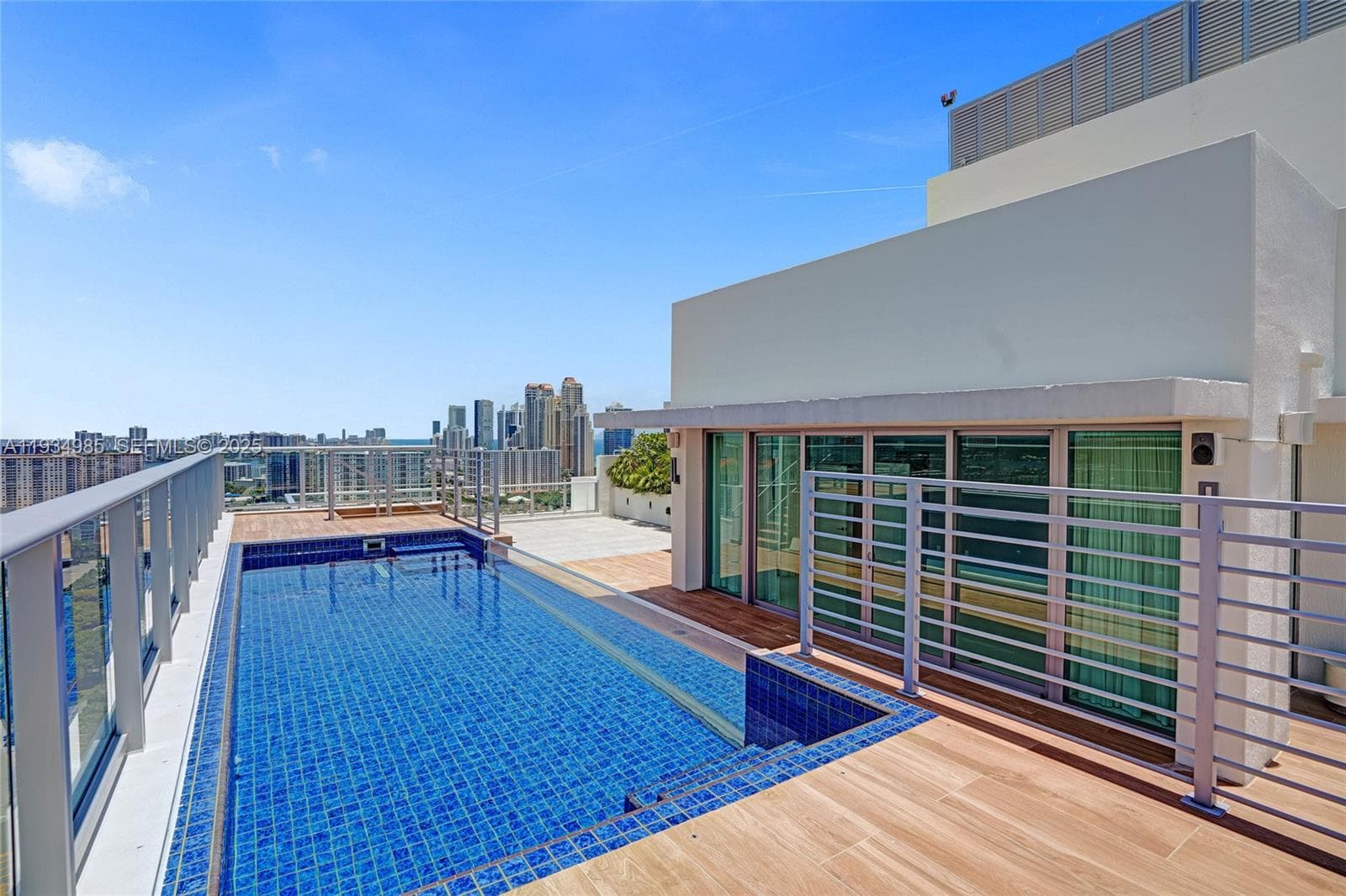 300 Sunny Isles Blvd 3