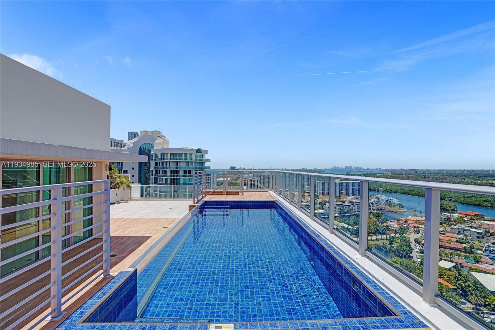 300 Sunny Isles Blvd 4