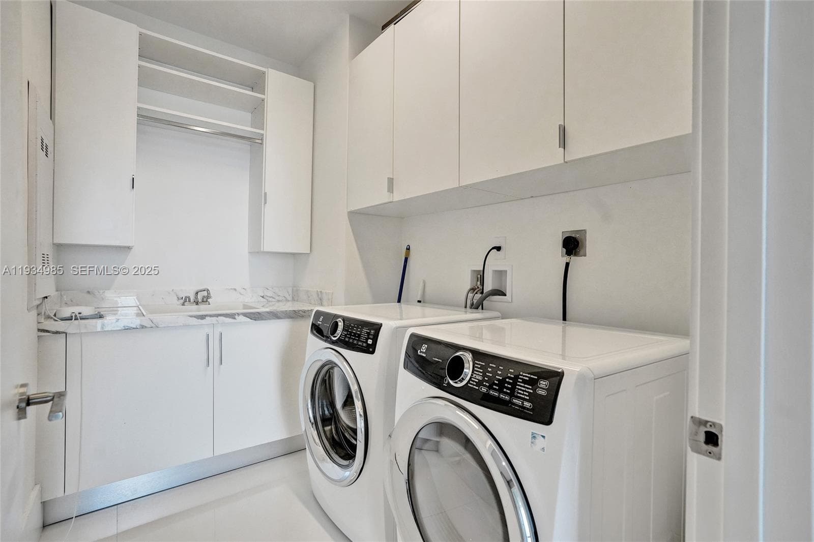 300 Sunny Isles Blvd 4-TS-04 photo 25